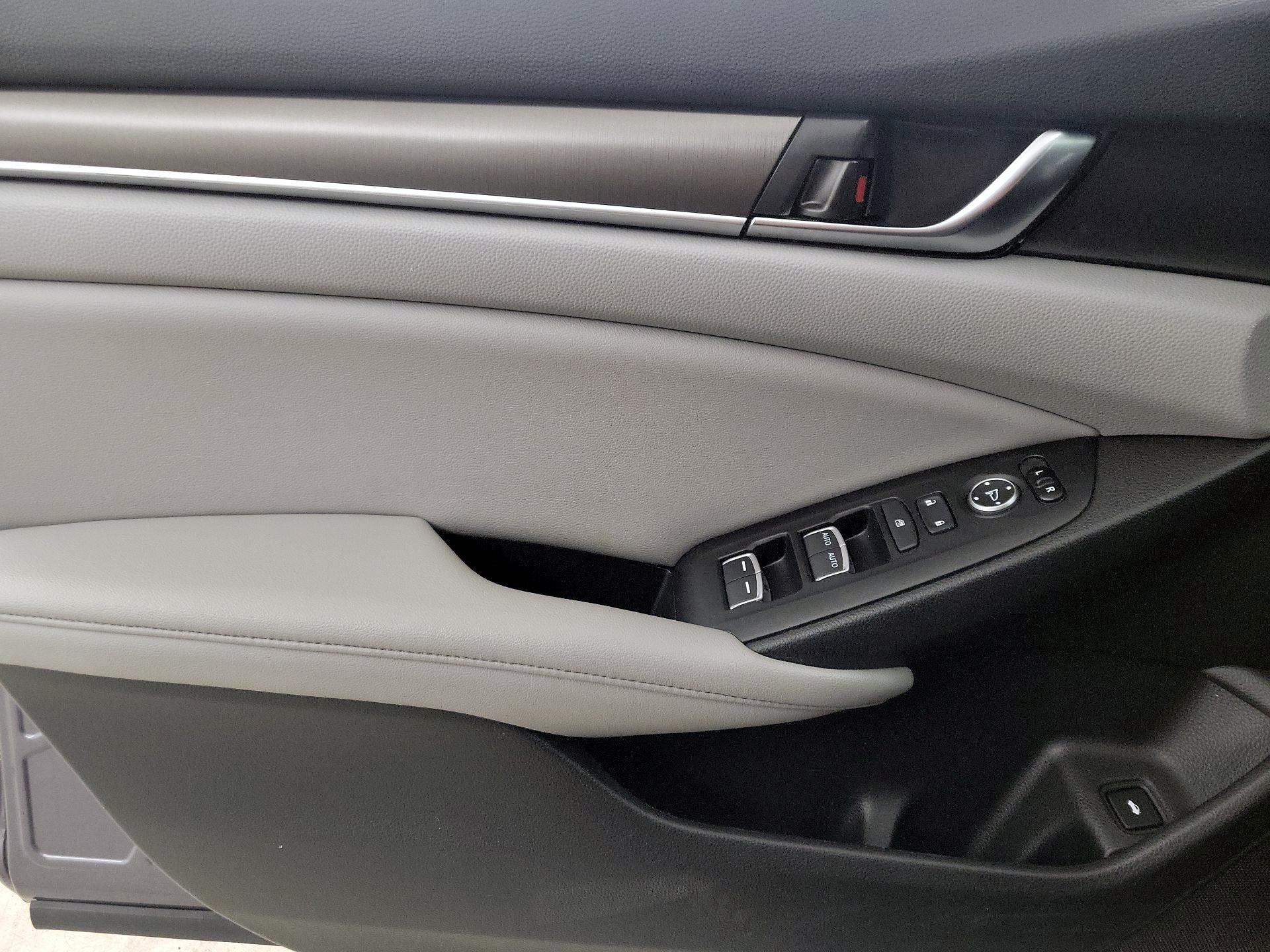 Thumbnail: 2019 Honda Accord - 12