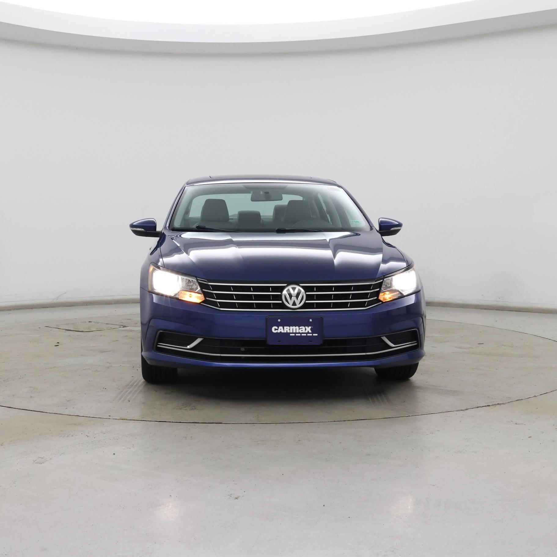 Thumbnail: 2016 Volkswagen Passat - 5