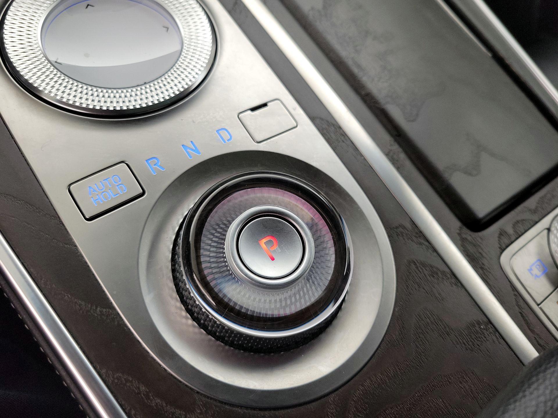 Thumbnail: 2022 Genesis GV80 - 18