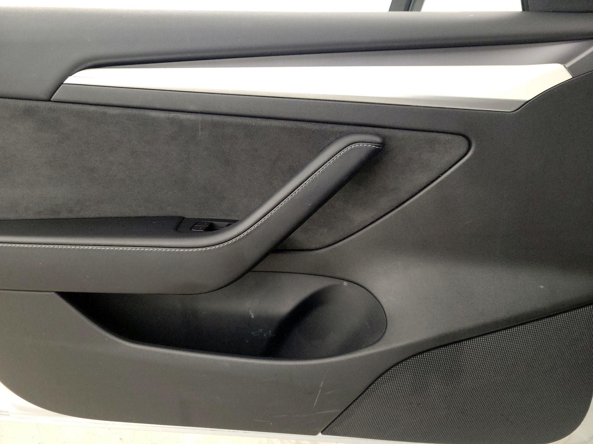 Thumbnail: 2021 Tesla Model 3 - 12