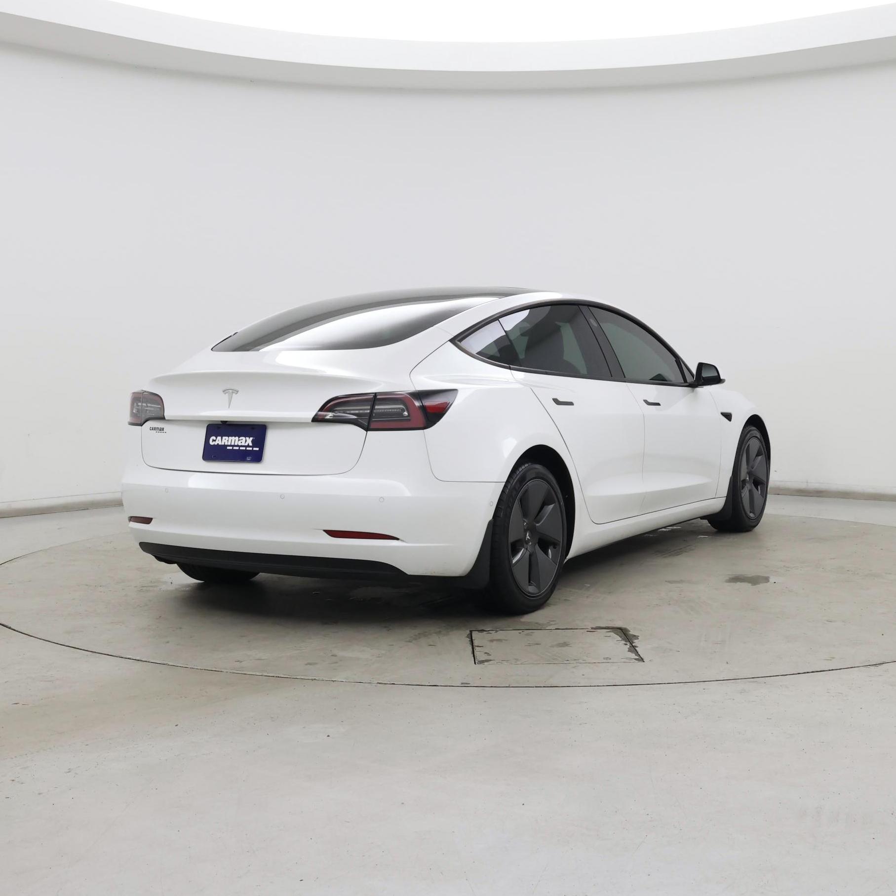 Thumbnail: 2021 Tesla Model 3 - 8