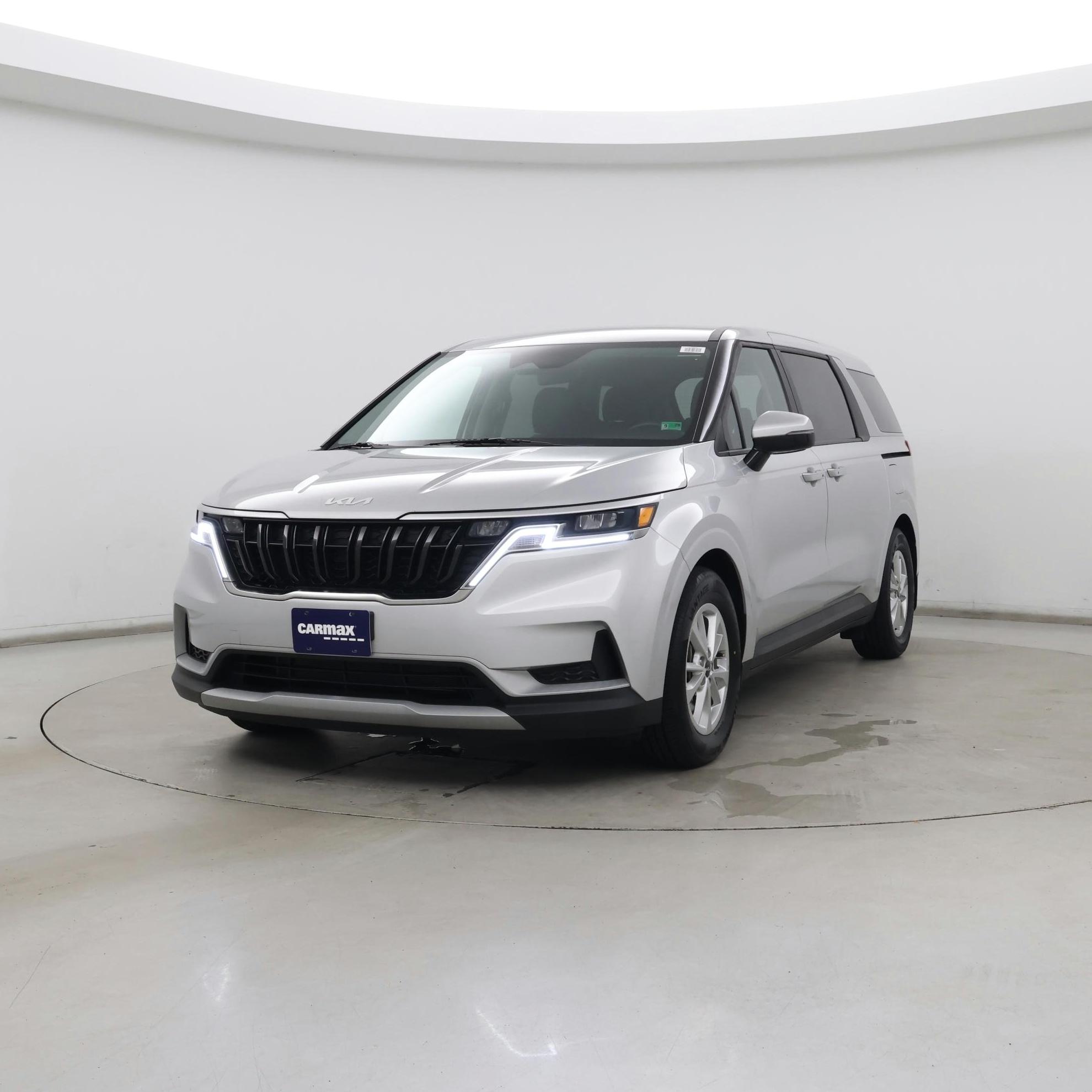 Thumbnail: 2023 Kia Carnival - 4