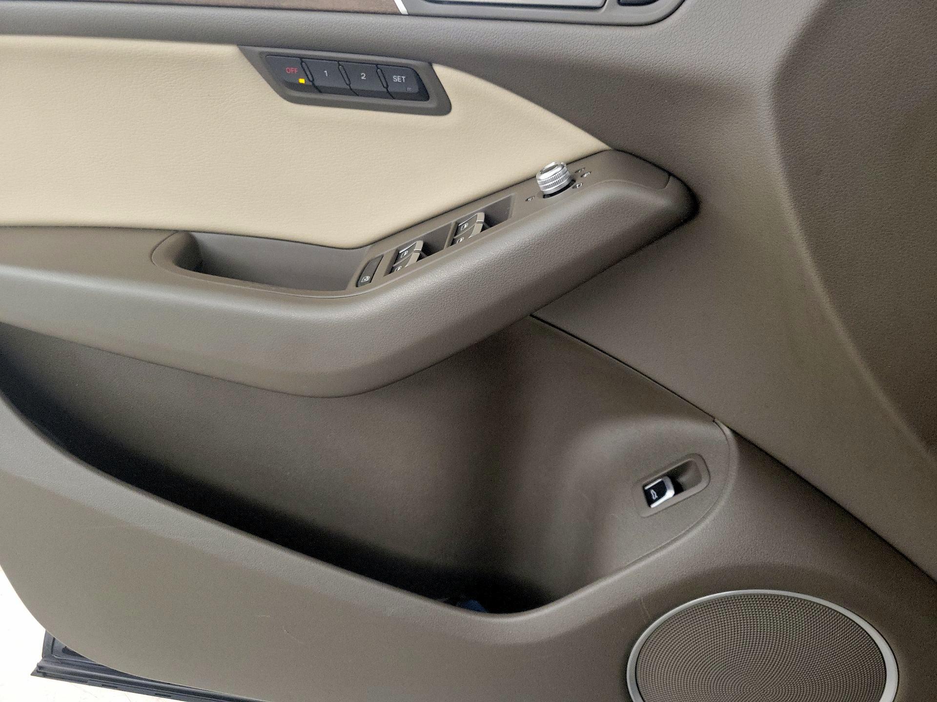 Thumbnail: 2016 Audi Q5 - 12