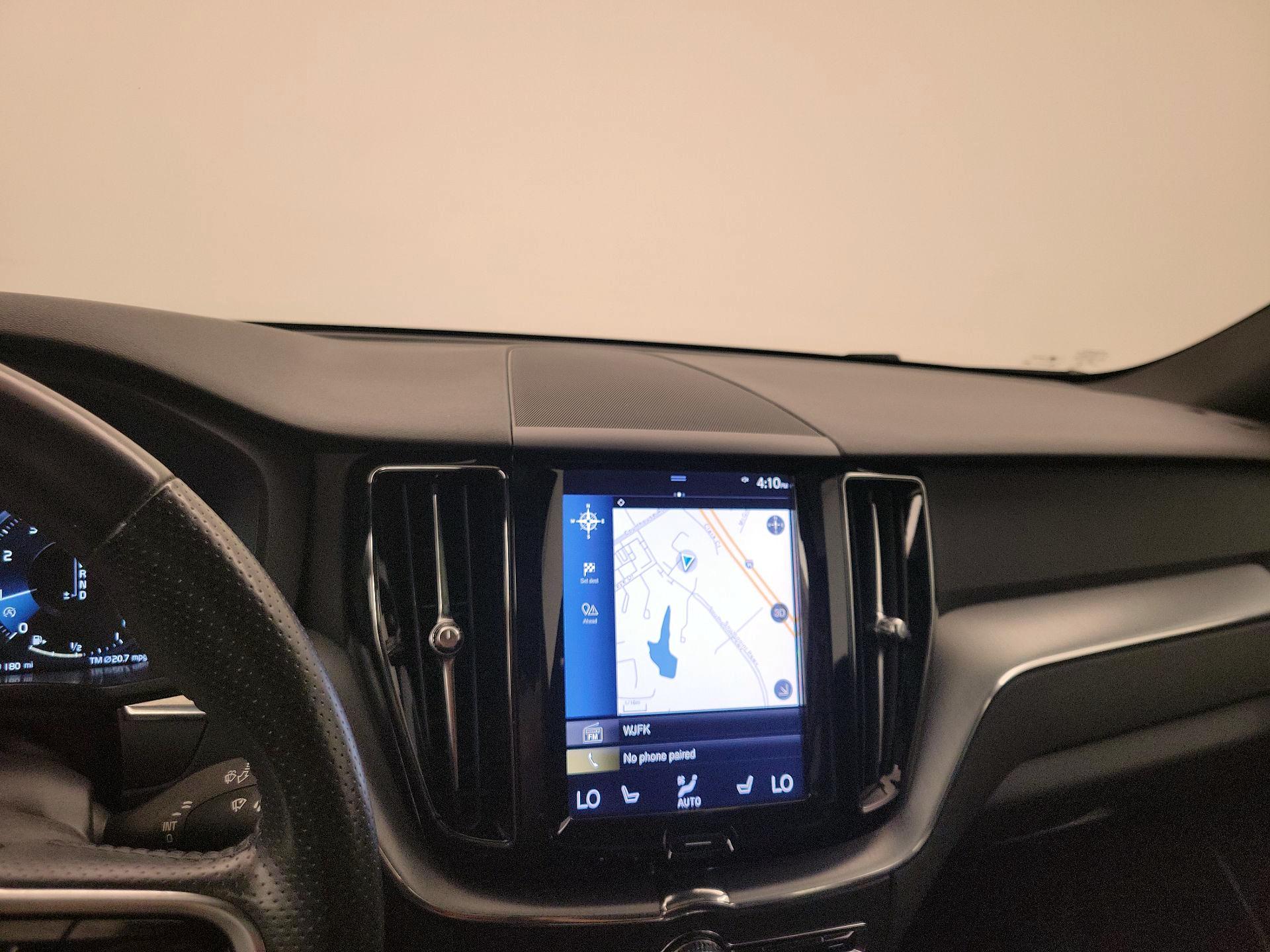 Thumbnail: 2018 Volvo XC60 - 14