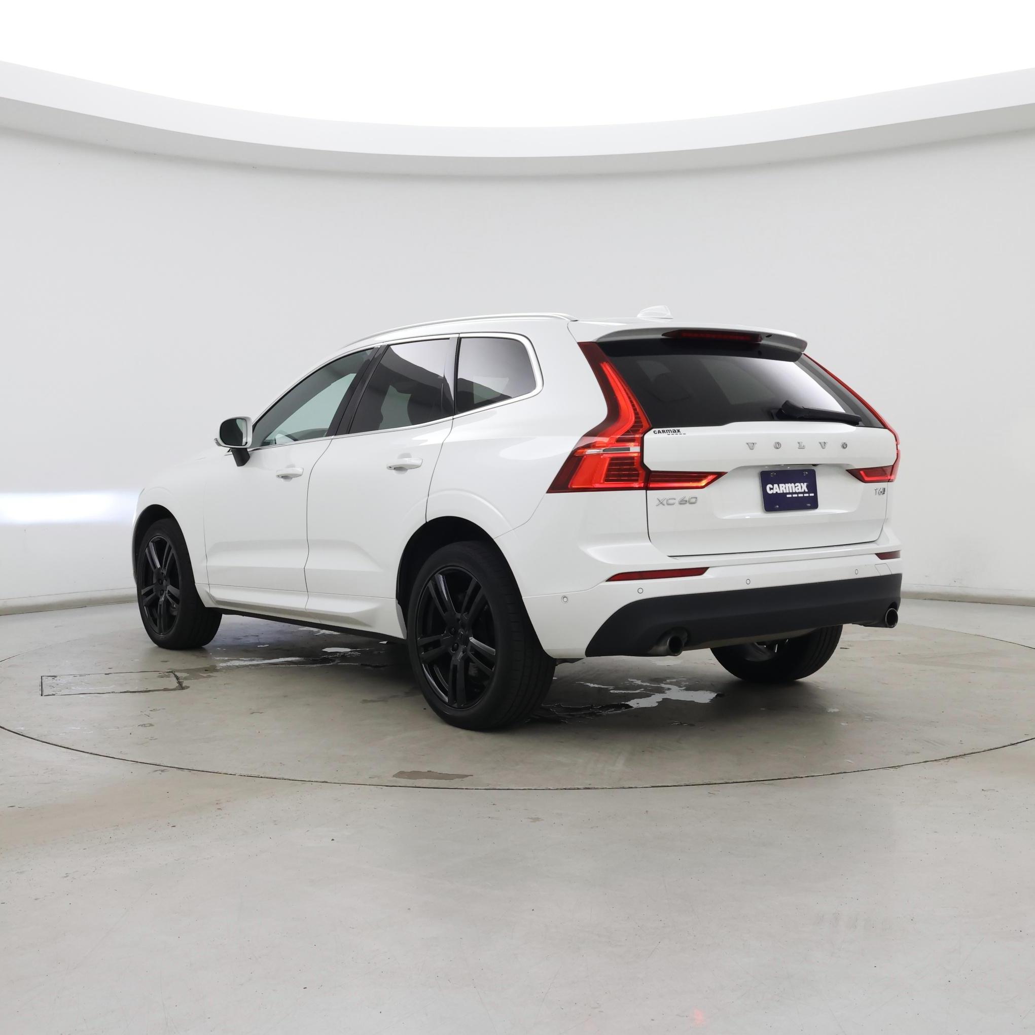 Thumbnail: 2018 Volvo XC60 - 2