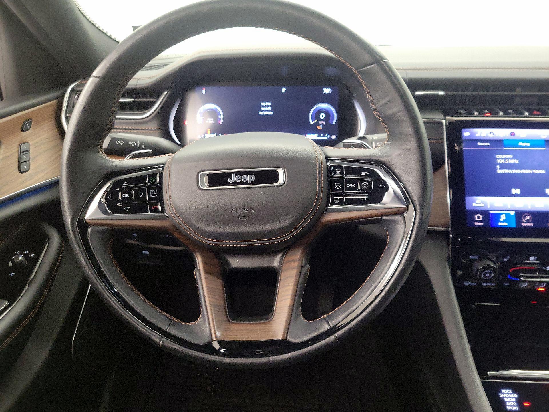 Thumbnail: 2022 Jeep Grand Cherokee - 10