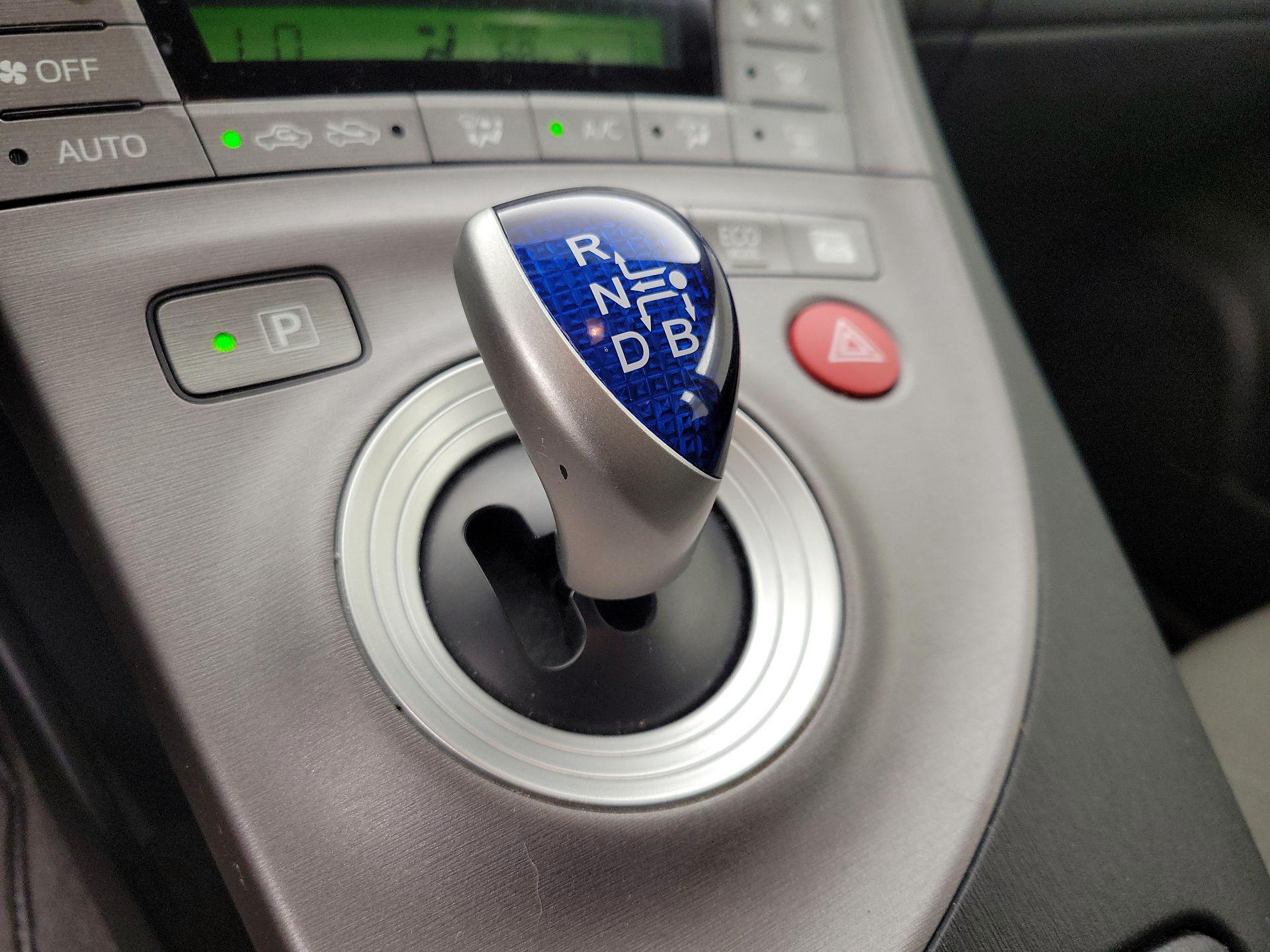 Thumbnail: 2014 Toyota Prius - 16