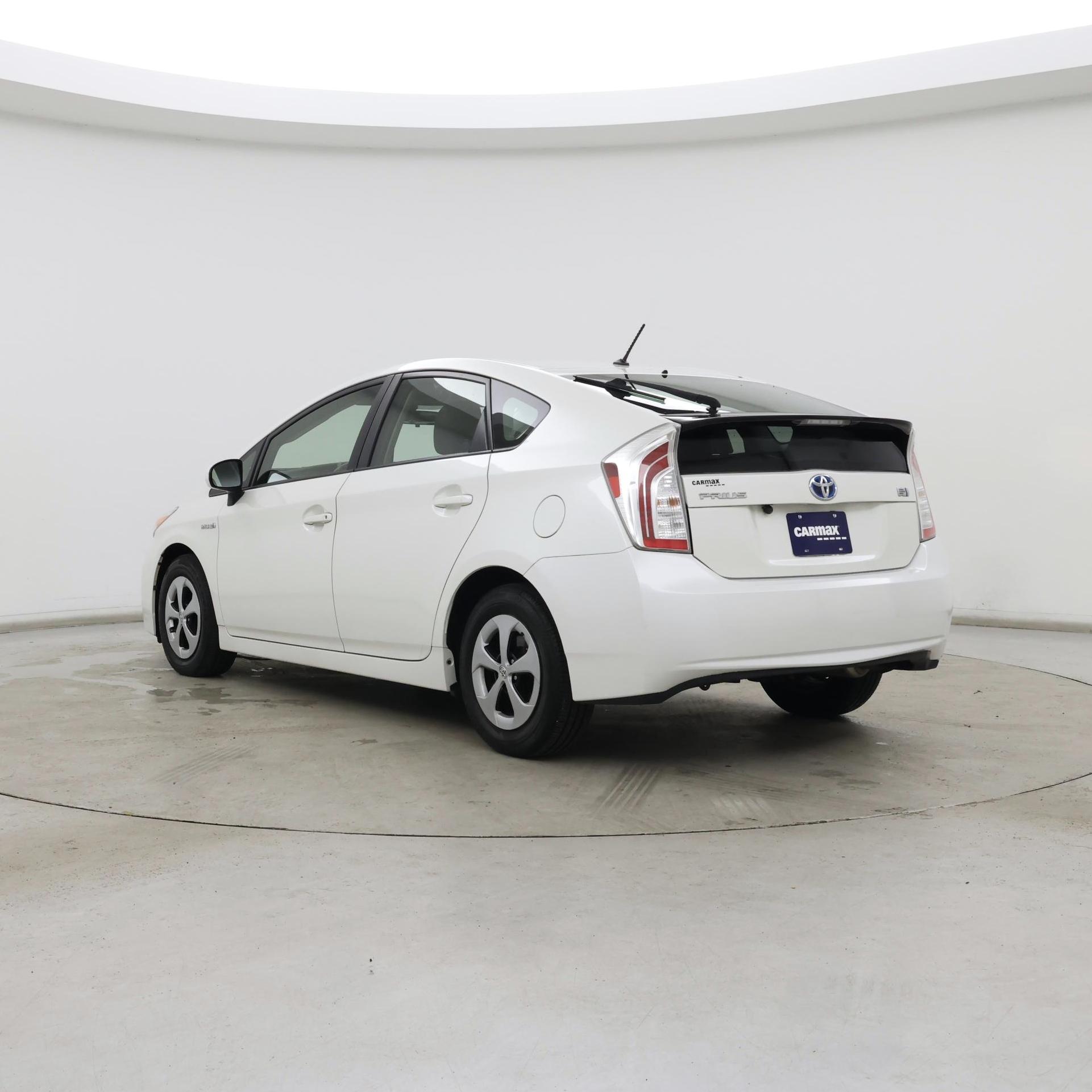 Thumbnail: 2014 Toyota Prius - 2