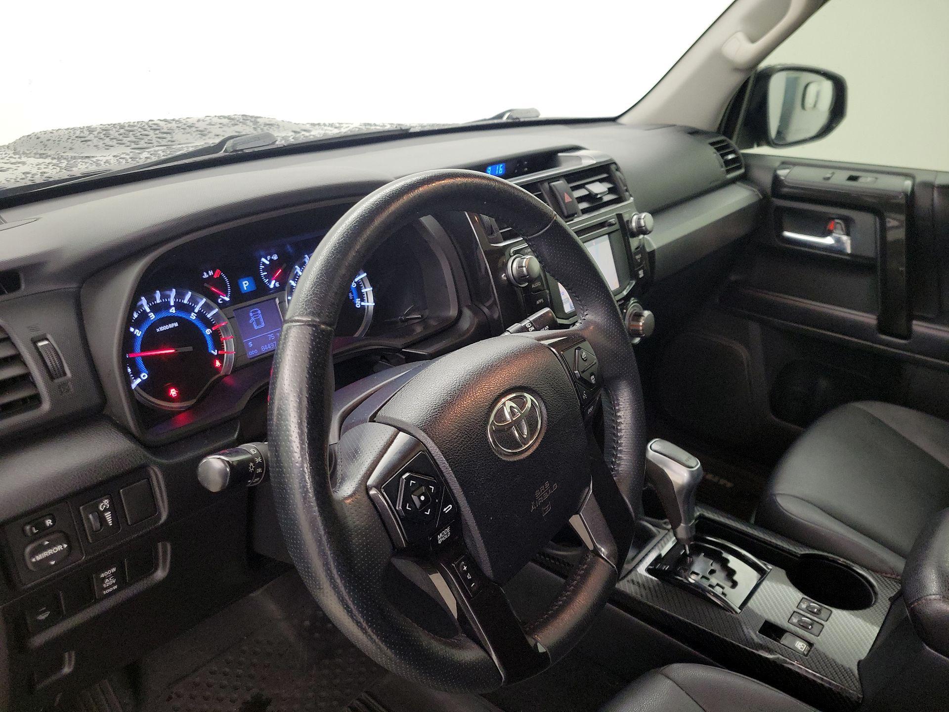 Thumbnail: 2018 Toyota 4Runner - 9