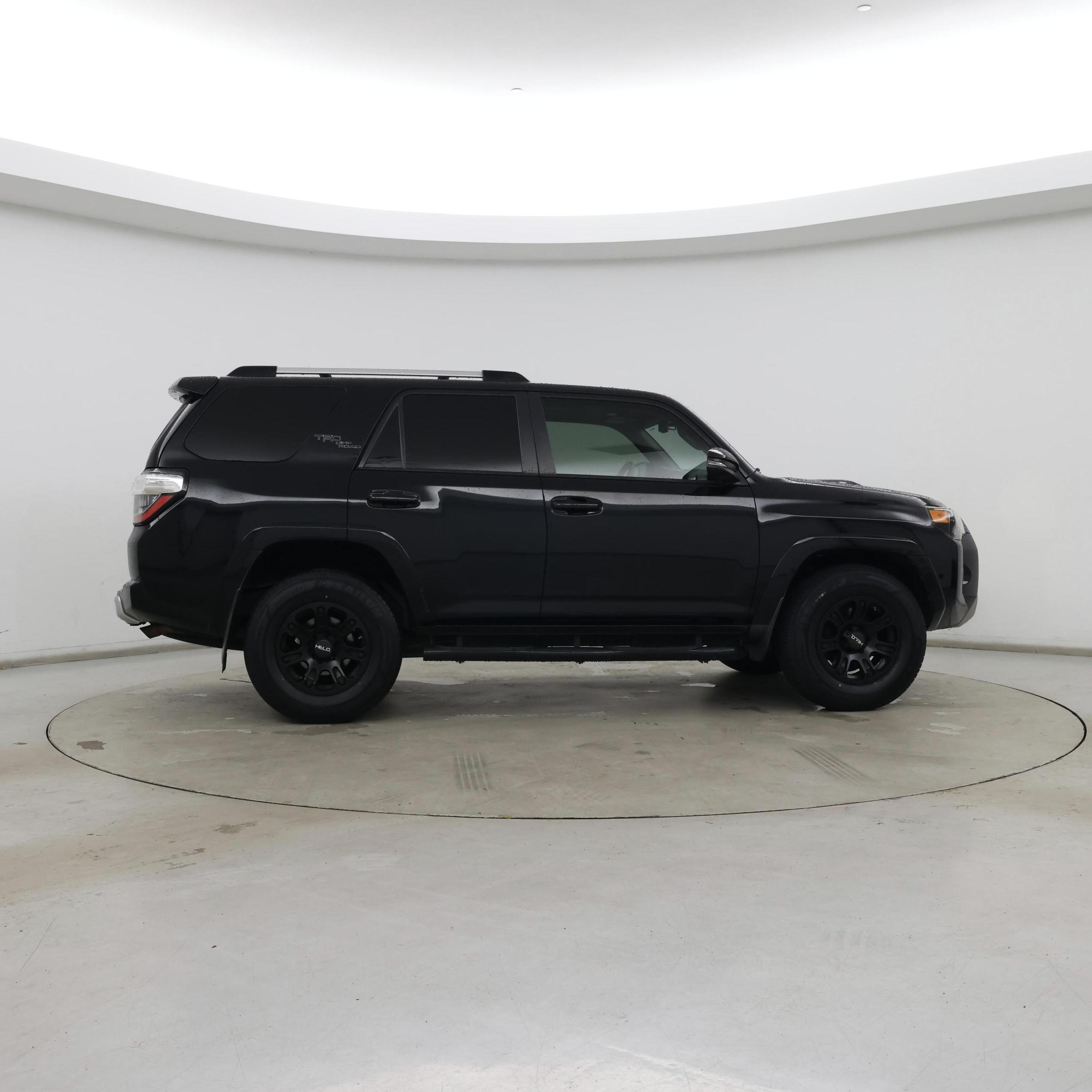 Thumbnail: 2018 Toyota 4Runner - 7