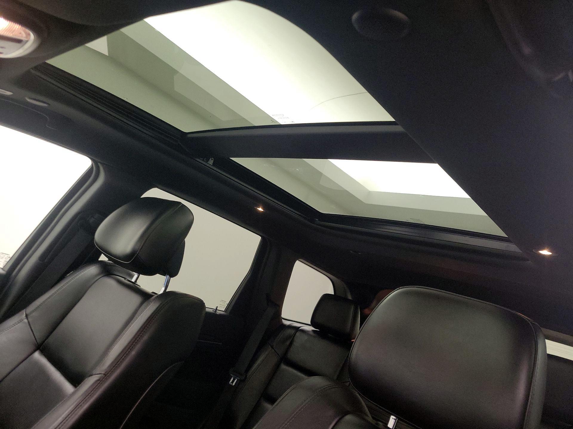 Thumbnail: 2020 Jeep Grand Cherokee - 20