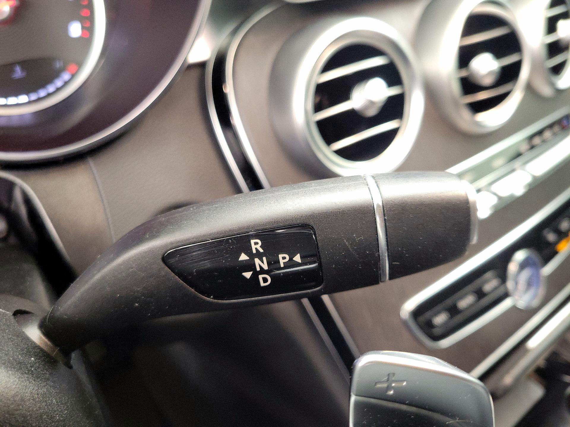 Thumbnail: 2019 Mercedes-Benz C-Class - 18
