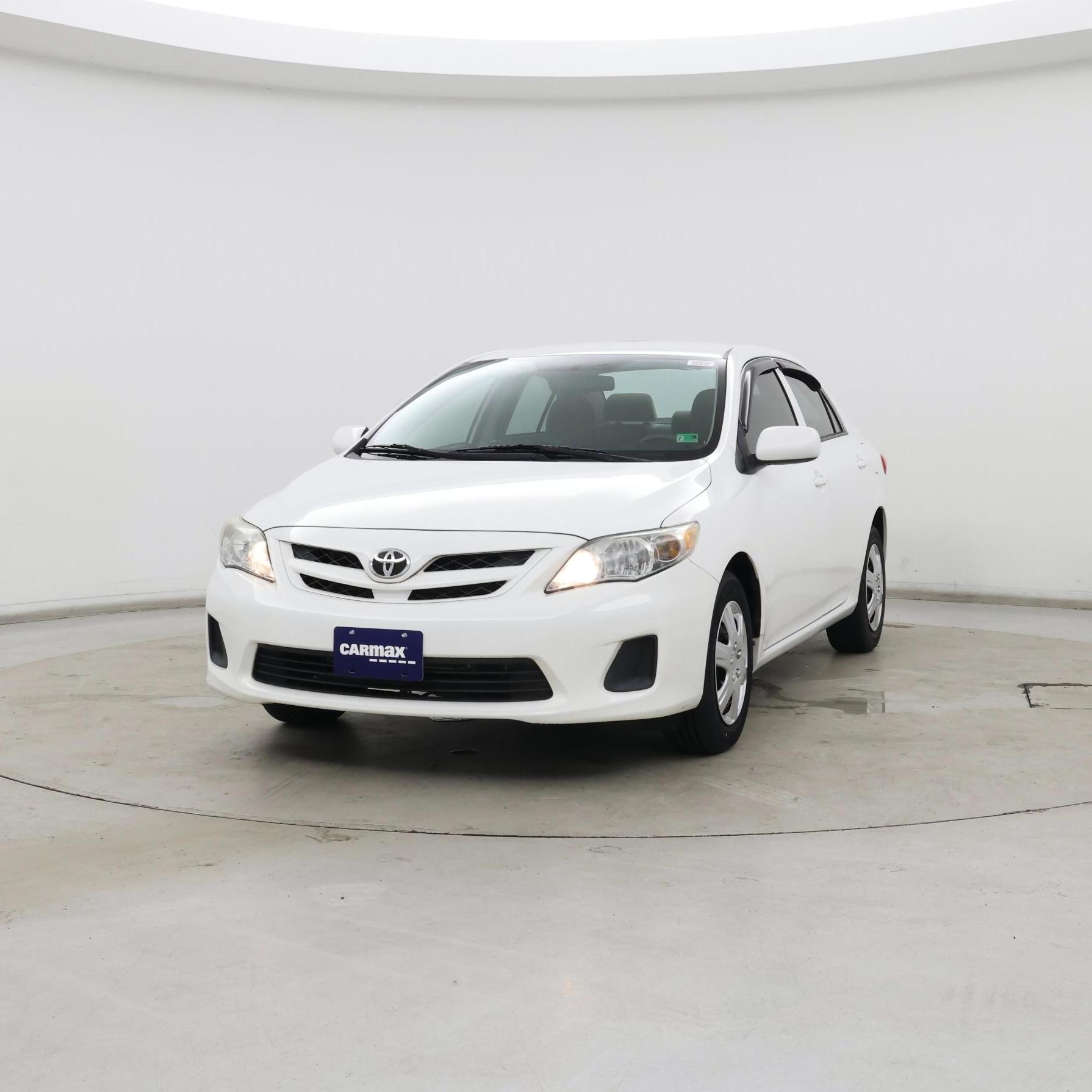 Thumbnail: 2013 Toyota Corolla - 4