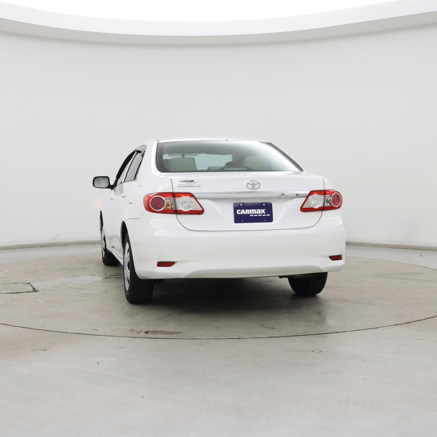 Thumbnail: 2013 Toyota Corolla - 6