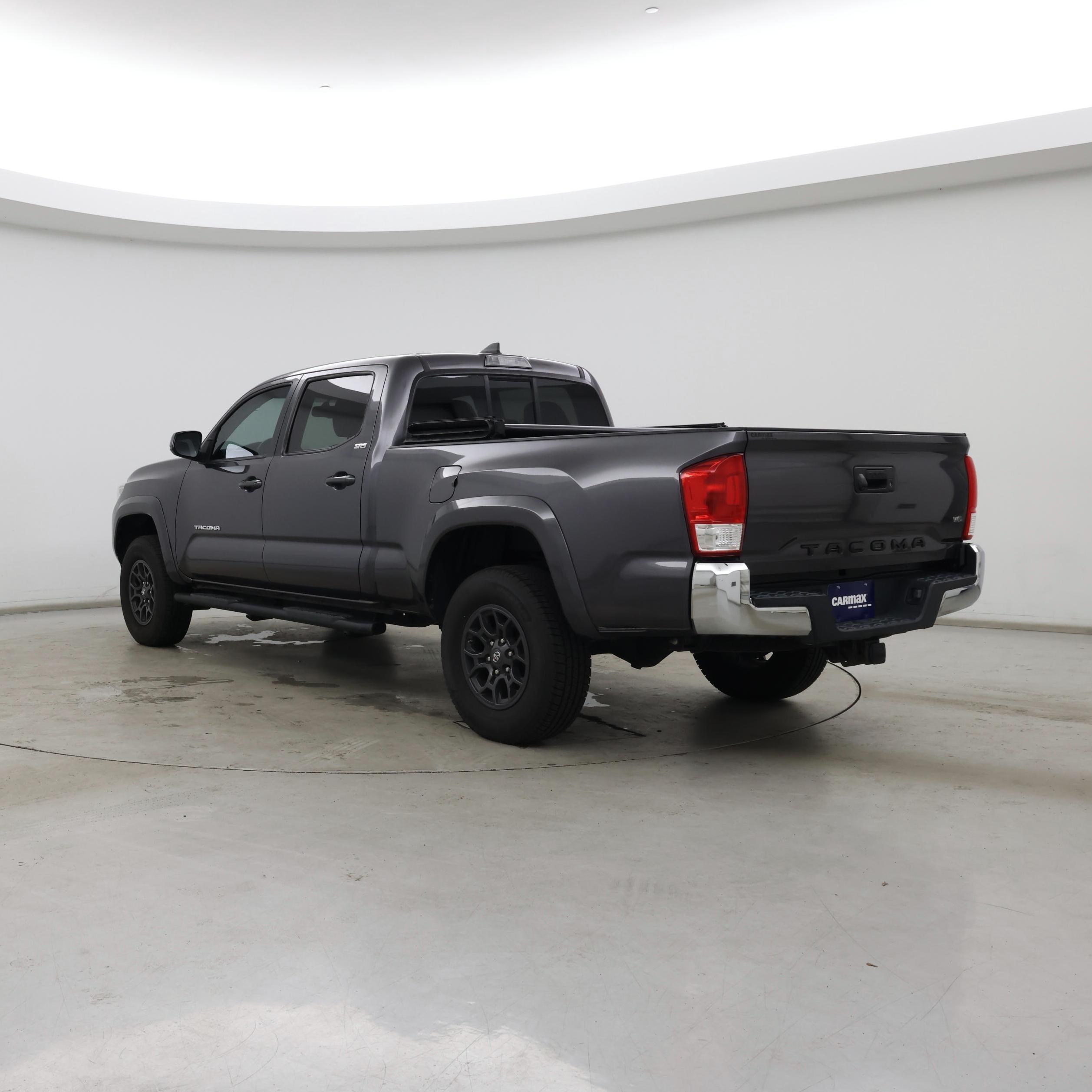 Thumbnail: 2017 Toyota Tacoma - 2