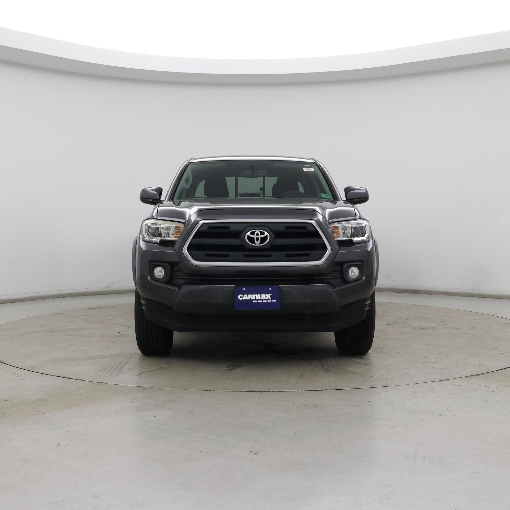 Thumbnail: 2017 Toyota Tacoma - 5