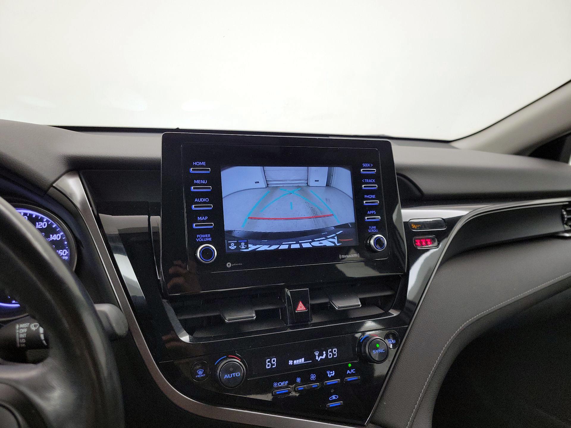 Thumbnail: 2022 Toyota Camry - 14