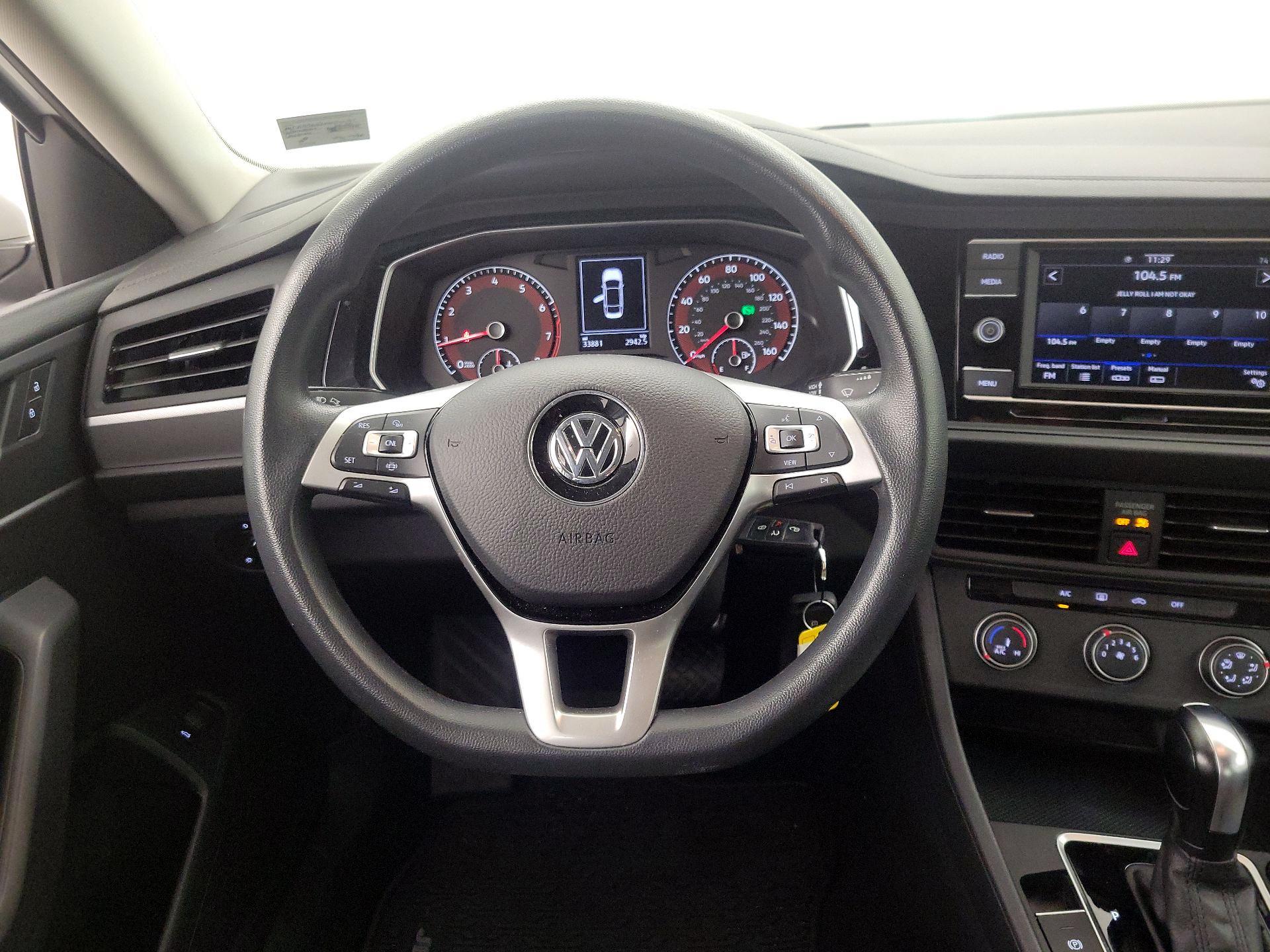 Thumbnail: 2020 Volkswagen Jetta - 10
