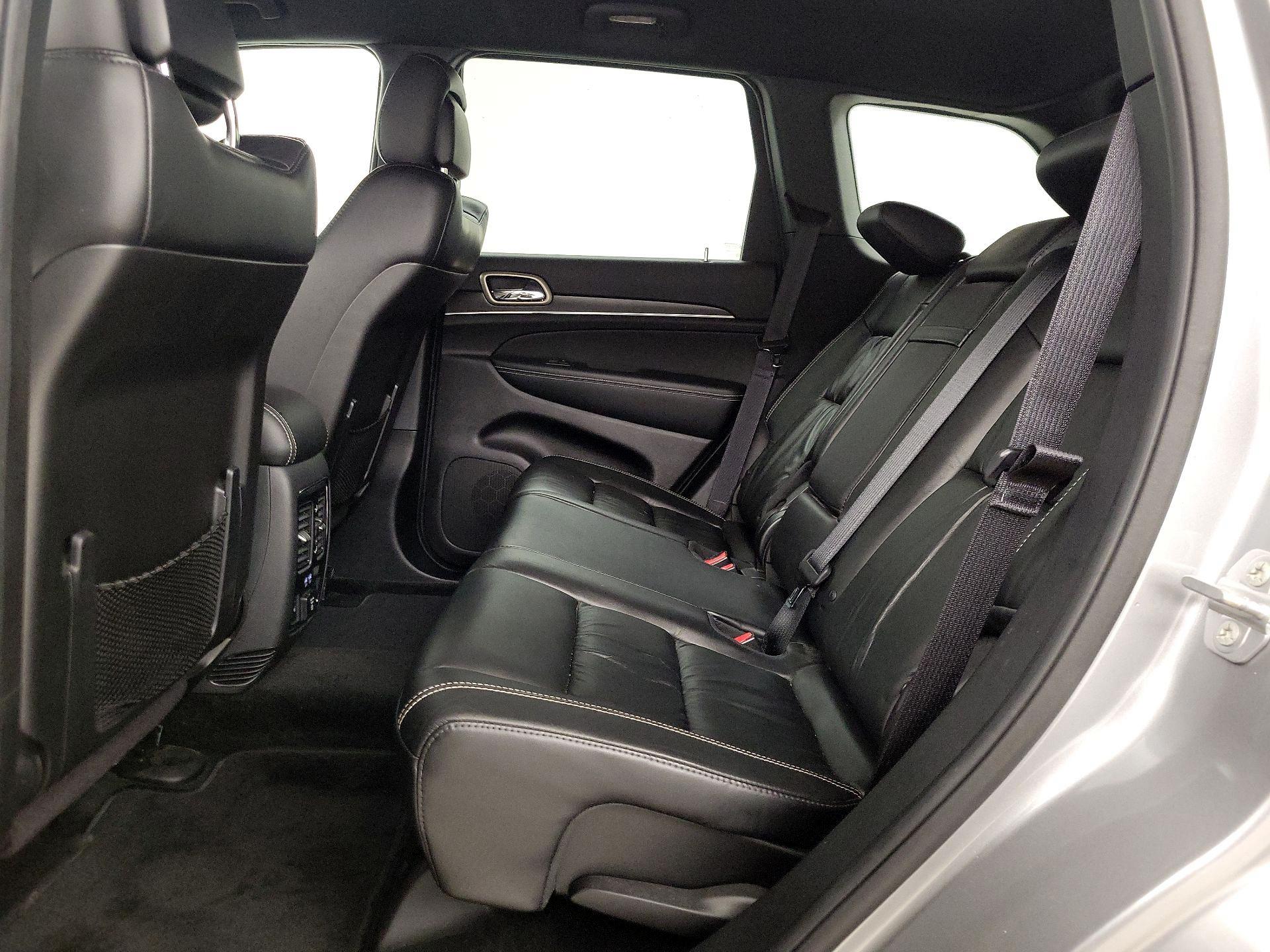 Thumbnail: 2015 Jeep Grand Cherokee - 19
