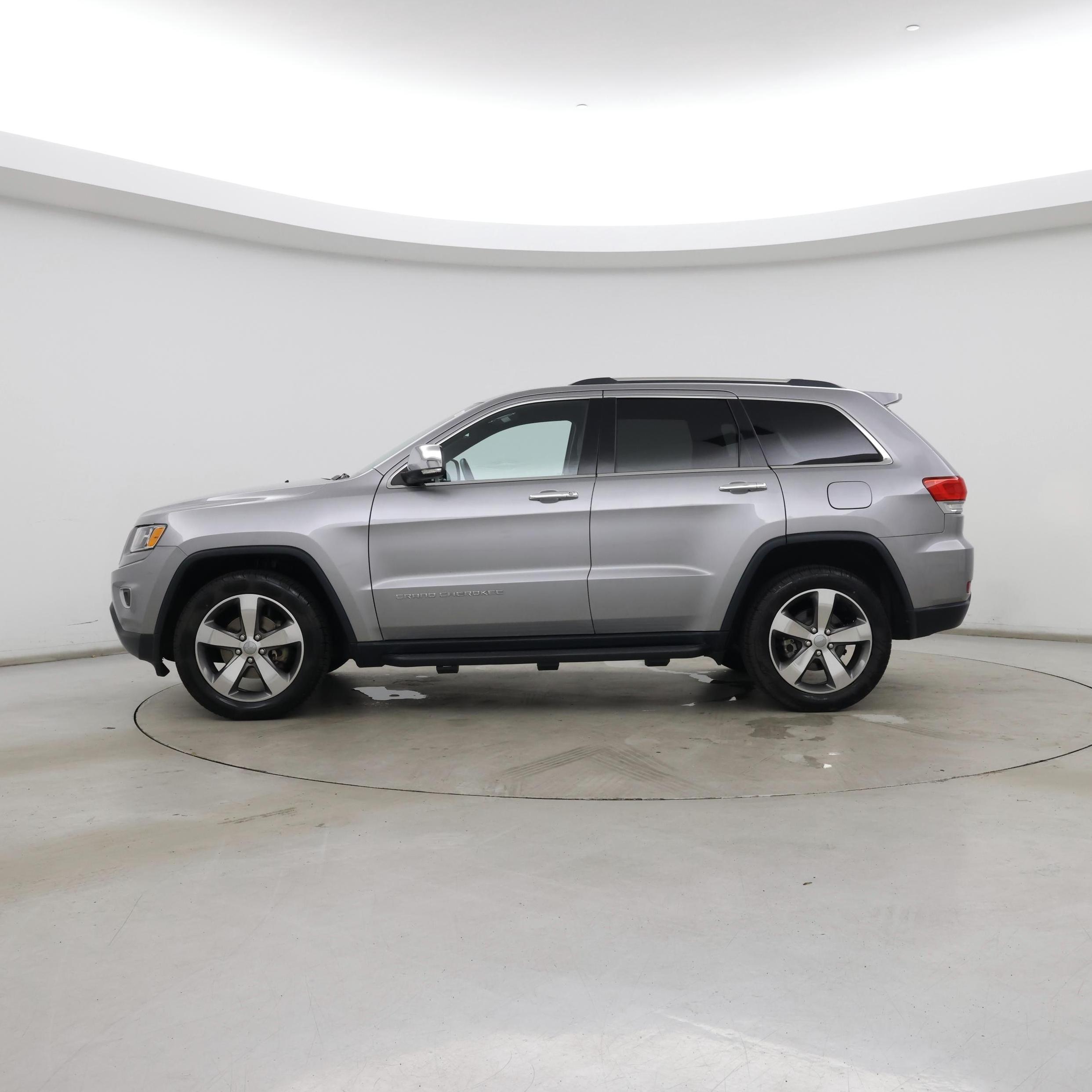 Thumbnail: 2015 Jeep Grand Cherokee - 3