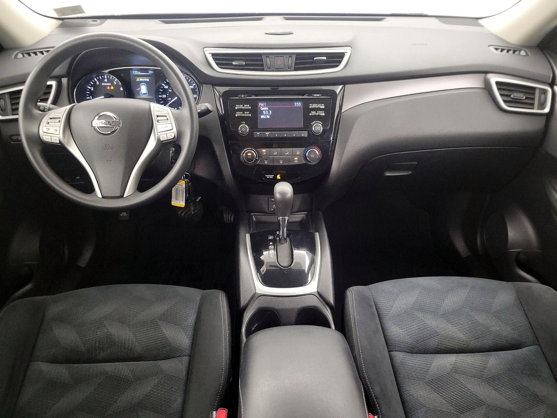 Thumbnail: 2016 Nissan Rogue - 9