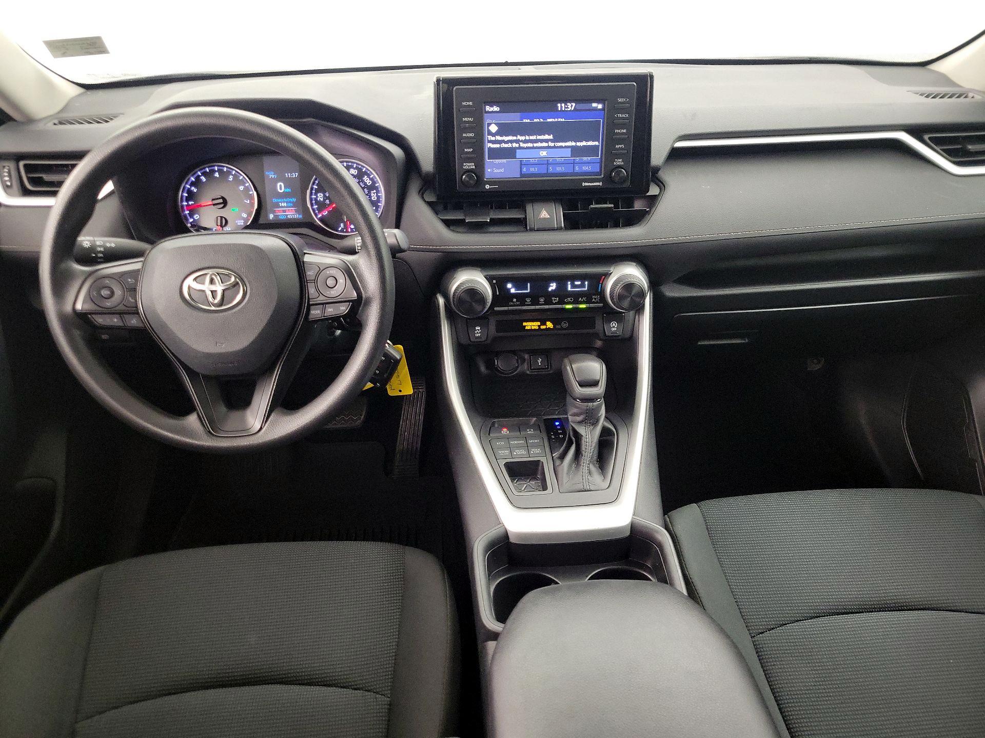 Thumbnail: 2021 Toyota RAV4 - 9