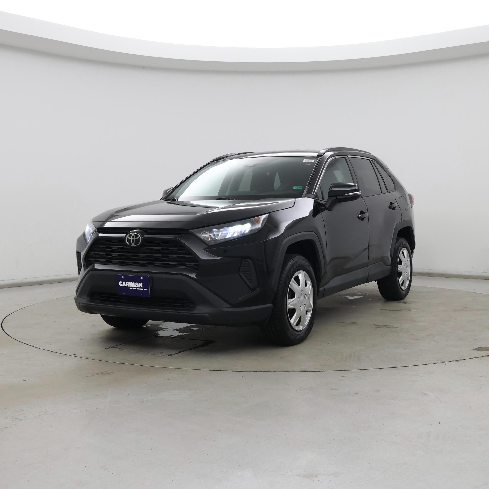 Thumbnail: 2021 Toyota RAV4 - 4