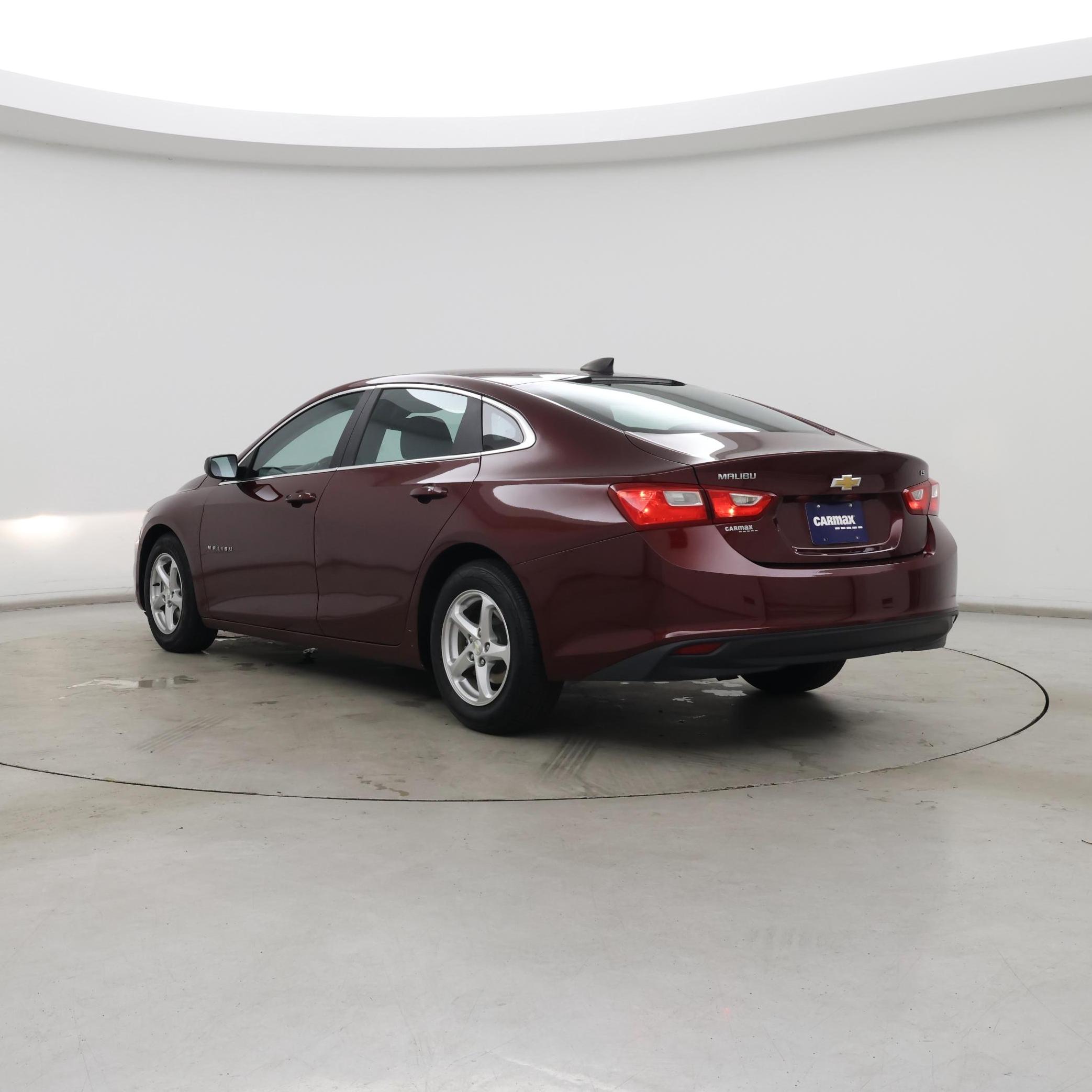 Thumbnail: 2016 Chevrolet Malibu - 2