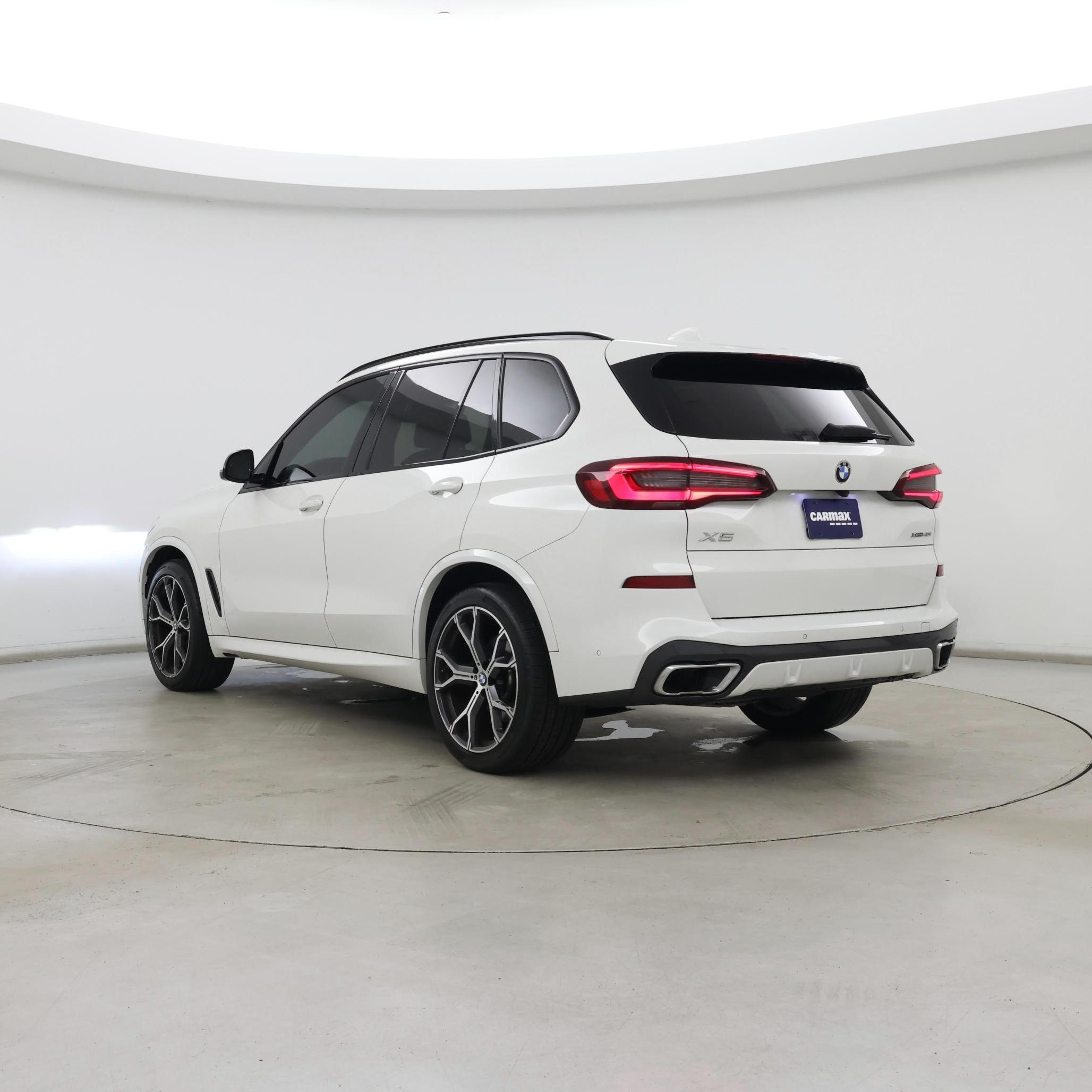 Thumbnail: 2021 BMW X5 - 2