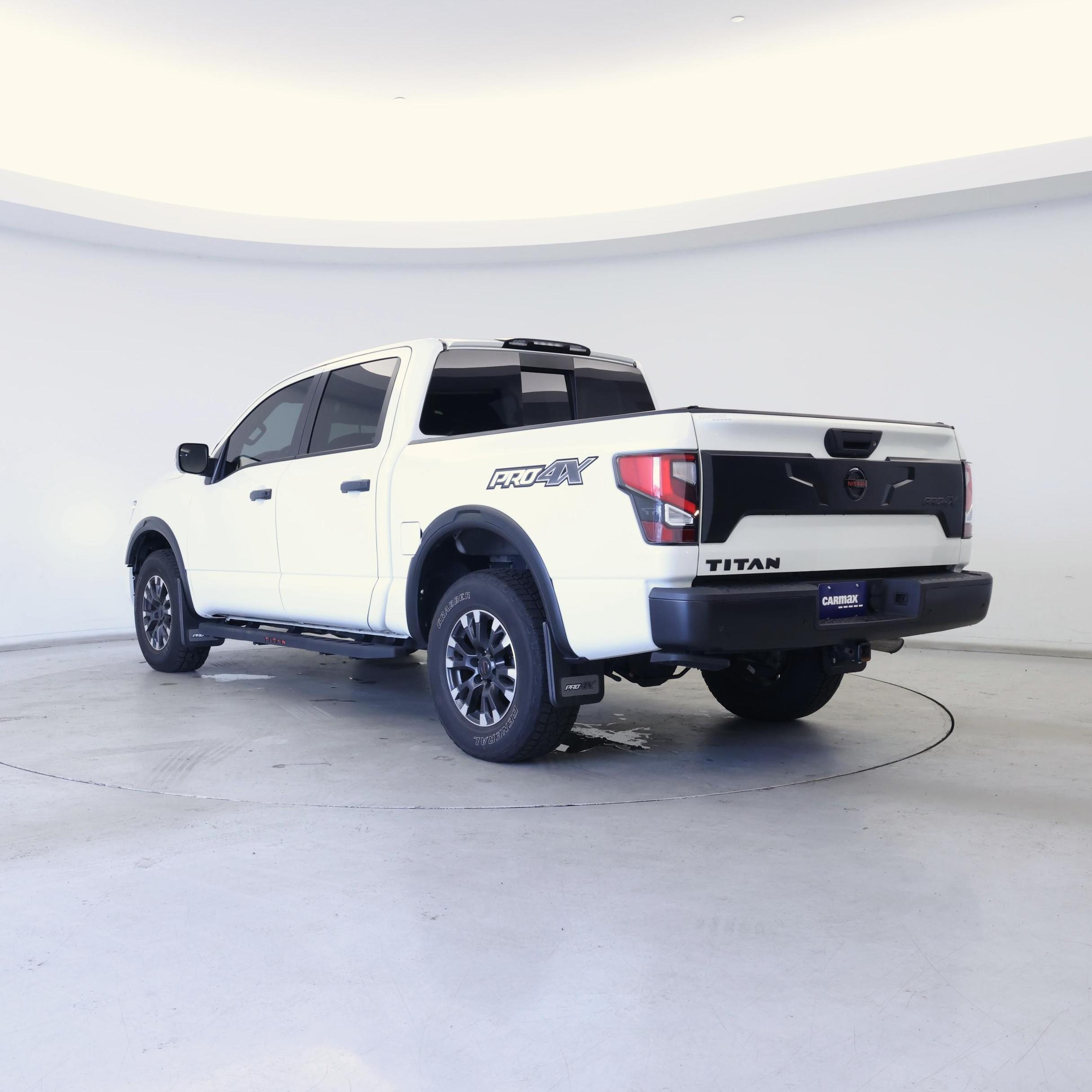 Thumbnail: 2021 Nissan Titan - 2