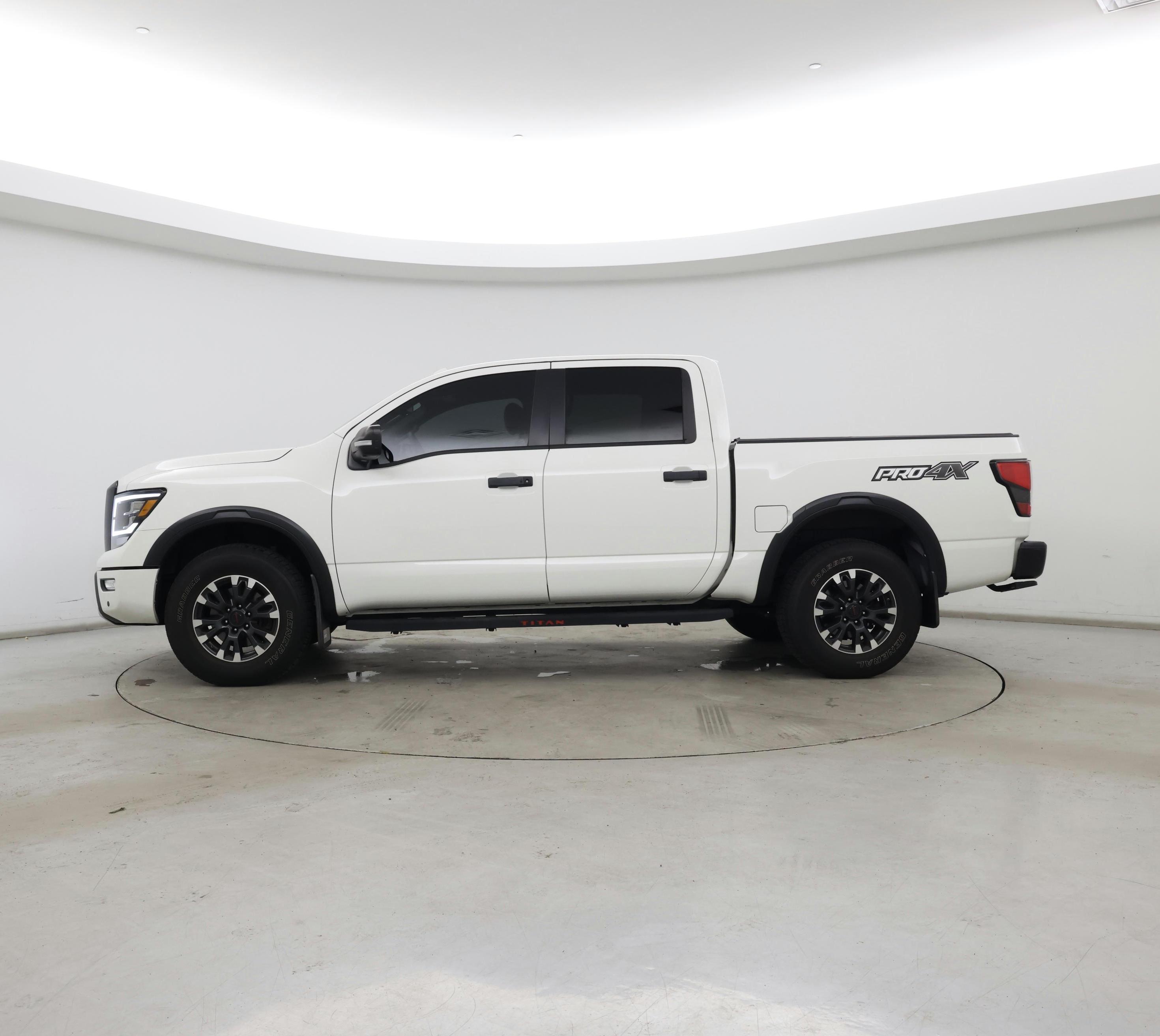 Thumbnail: 2021 Nissan Titan - 3