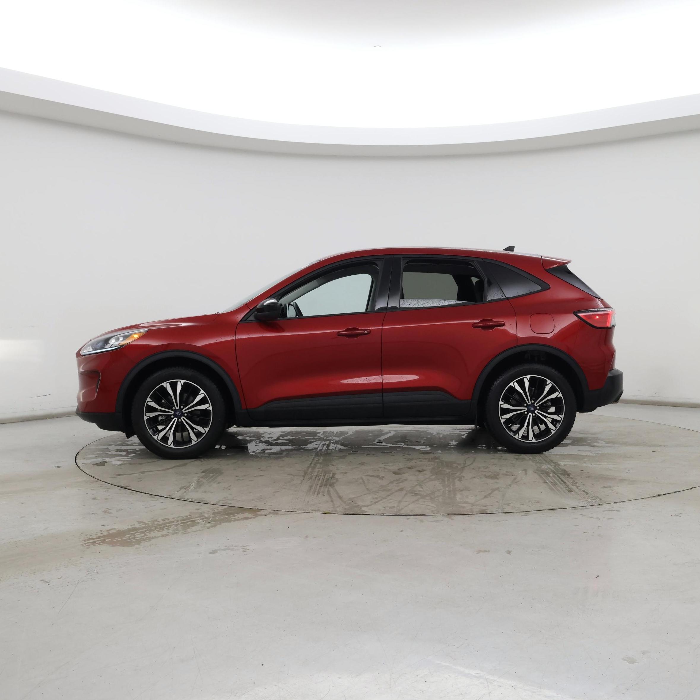 Thumbnail: 2022 Ford Escape - 3