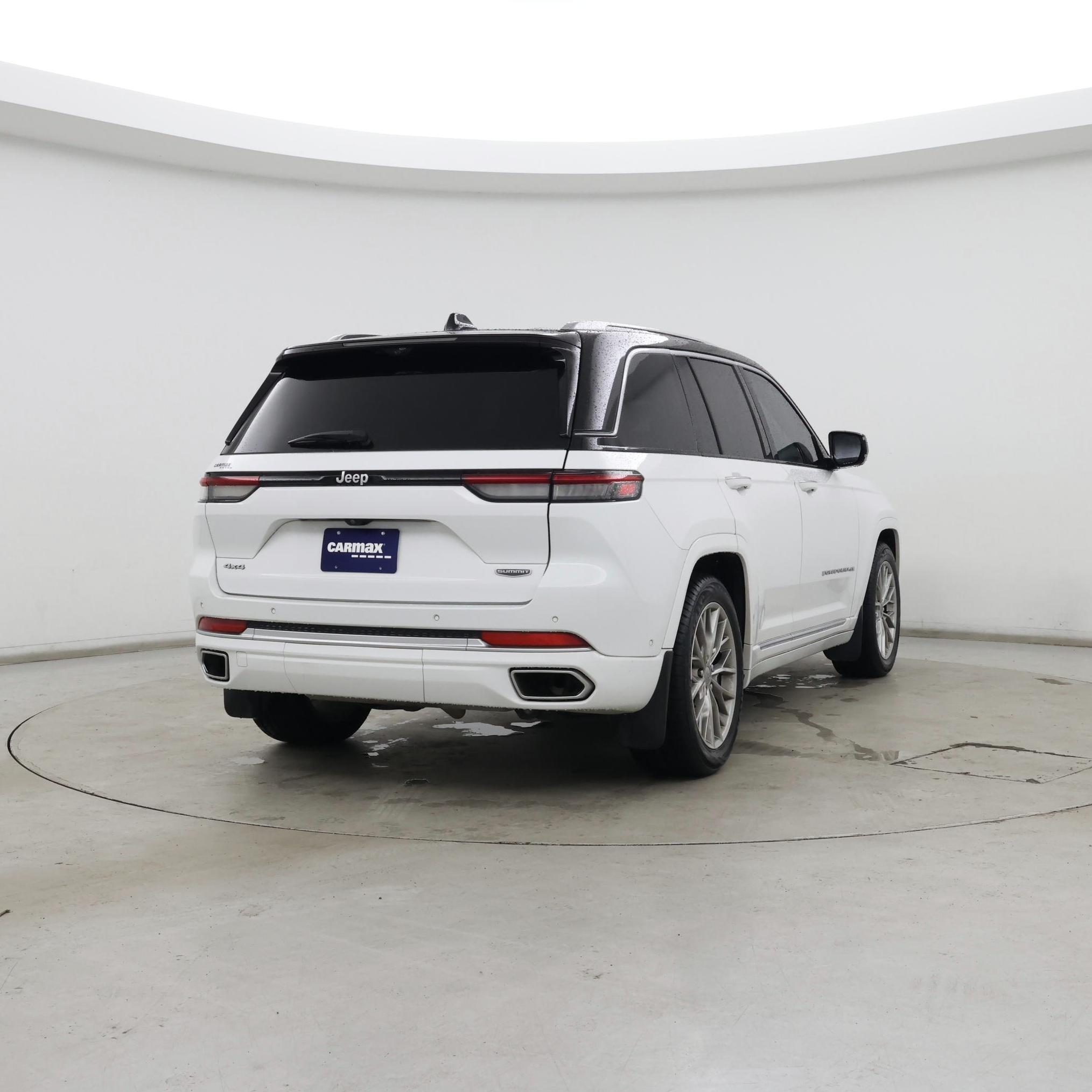 Thumbnail: 2022 Jeep Grand Cherokee - 8