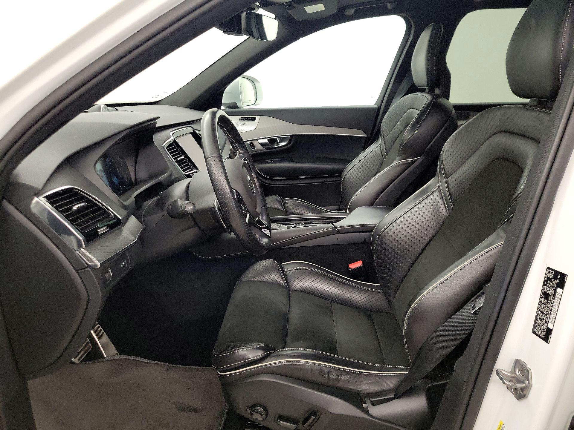 Thumbnail: 2016 Volvo XC90 - 11