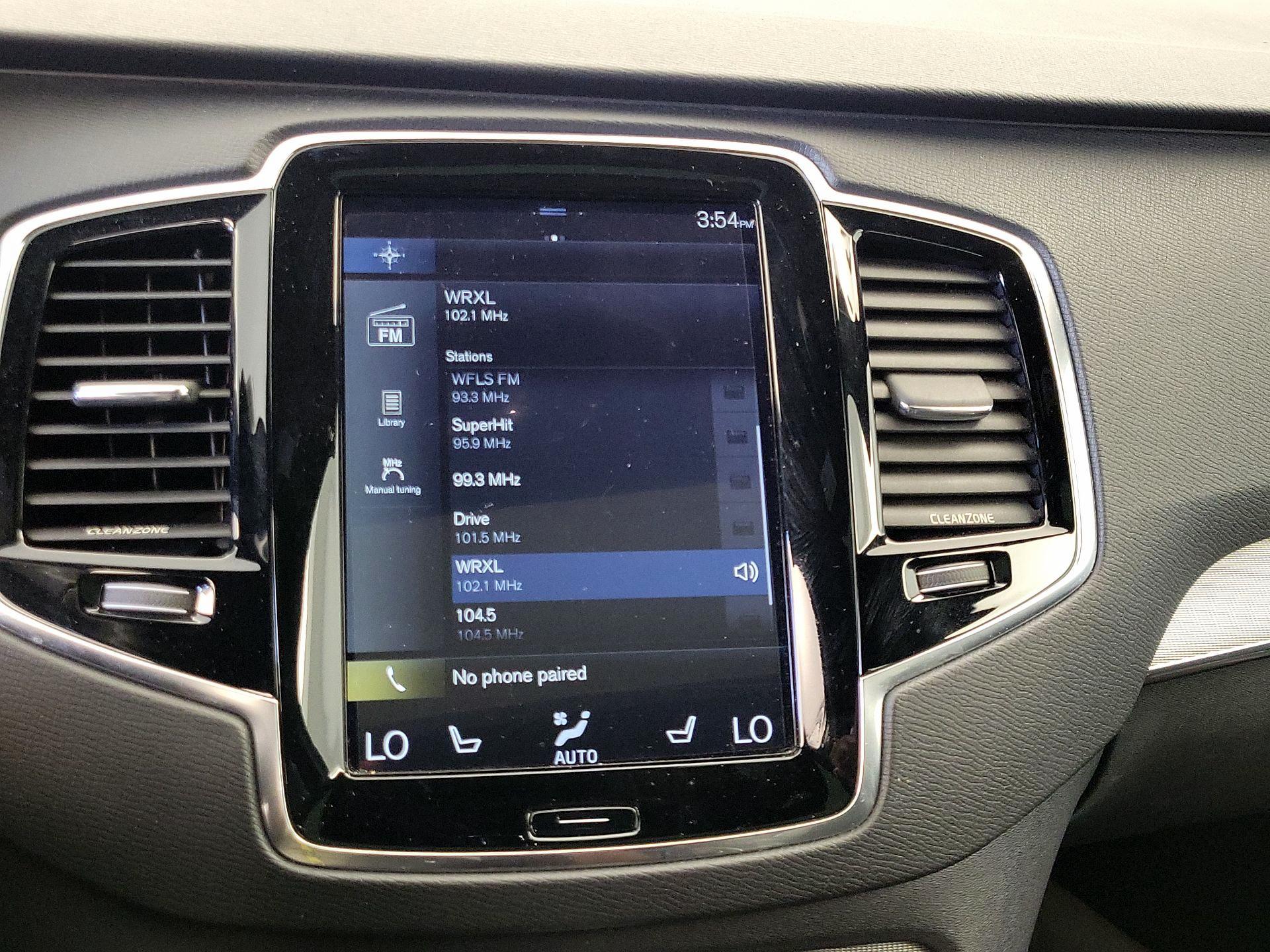Thumbnail: 2016 Volvo XC90 - 16