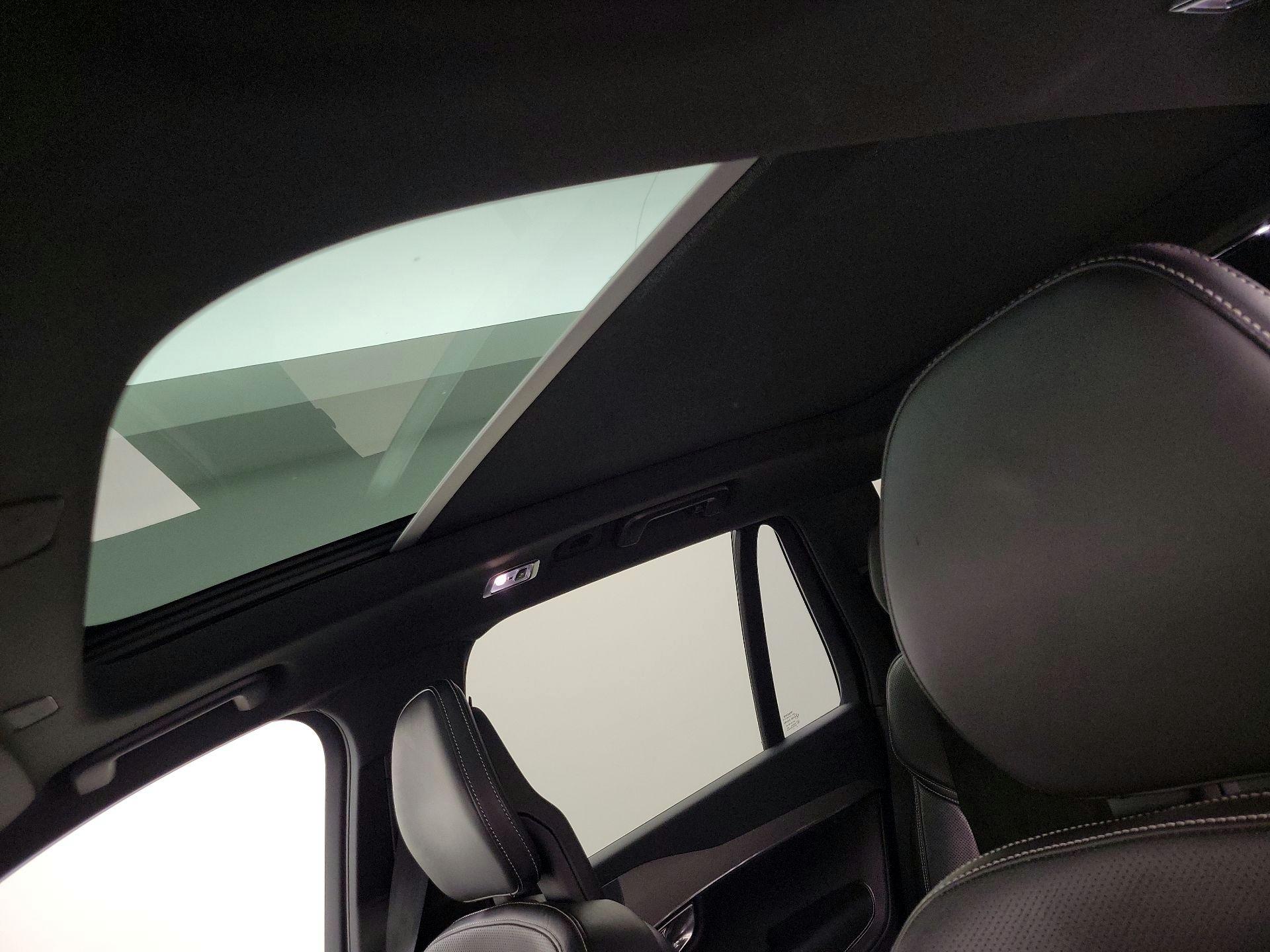 Thumbnail: 2016 Volvo XC90 - 20