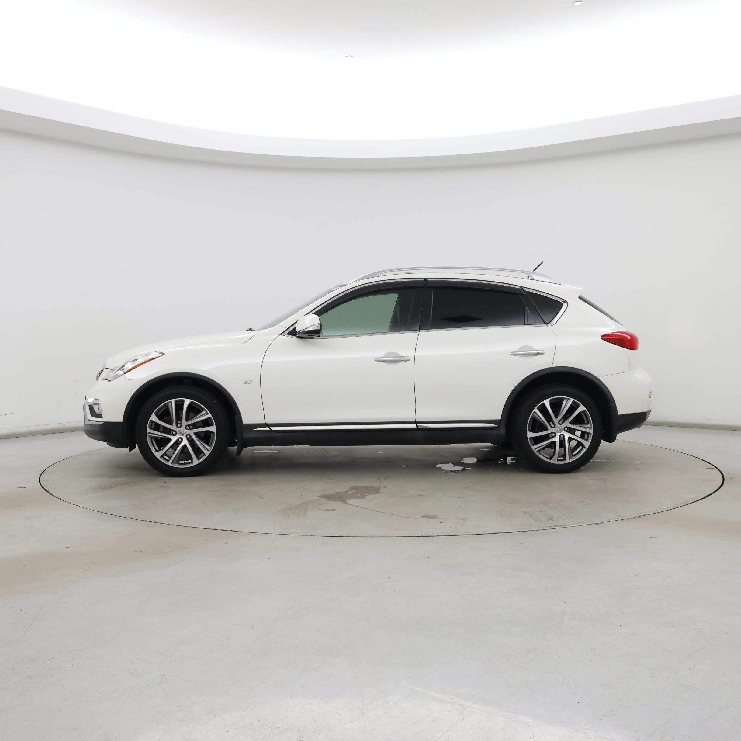 Thumbnail: 2016 INFINITI QX50 - 3