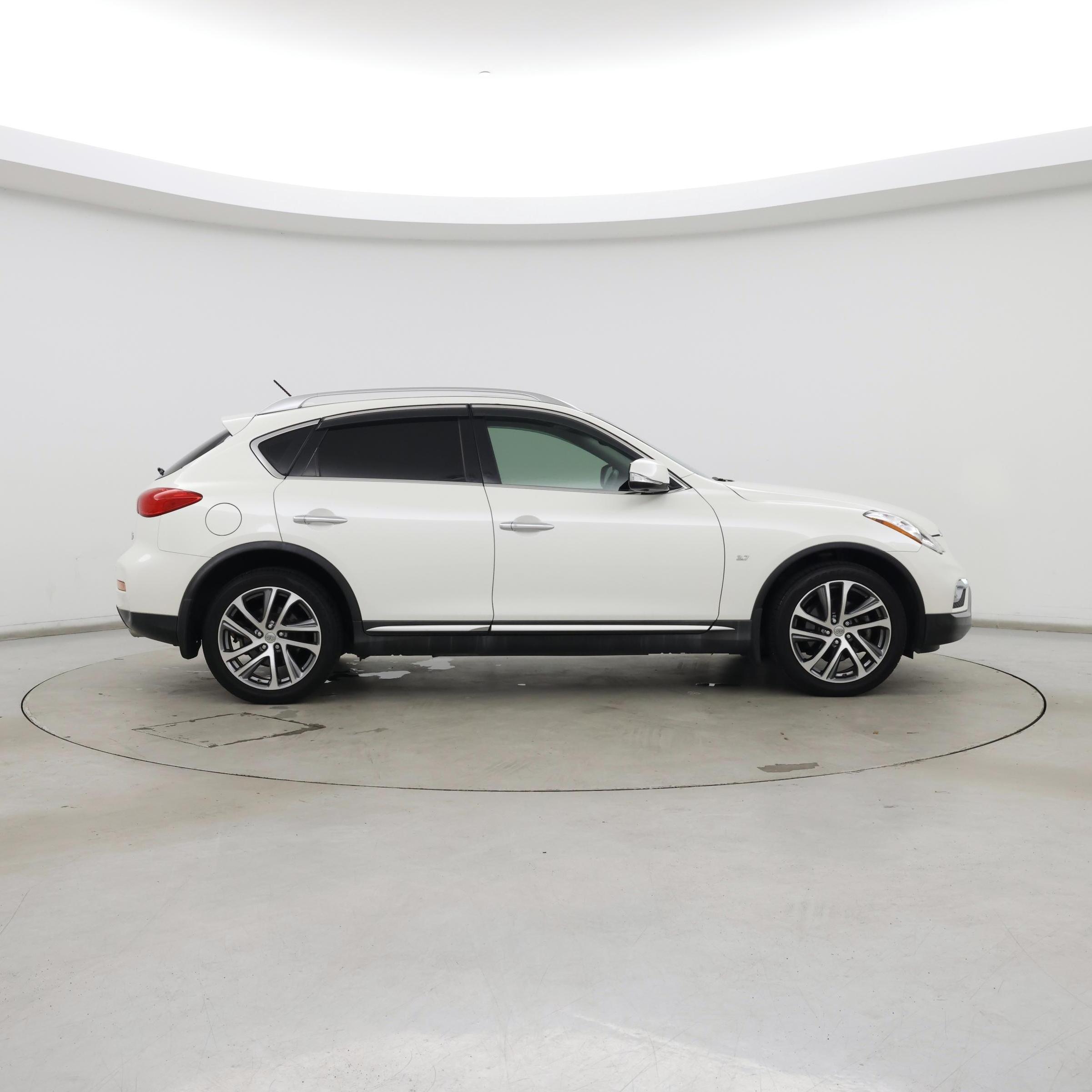 Thumbnail: 2016 INFINITI QX50 - 7