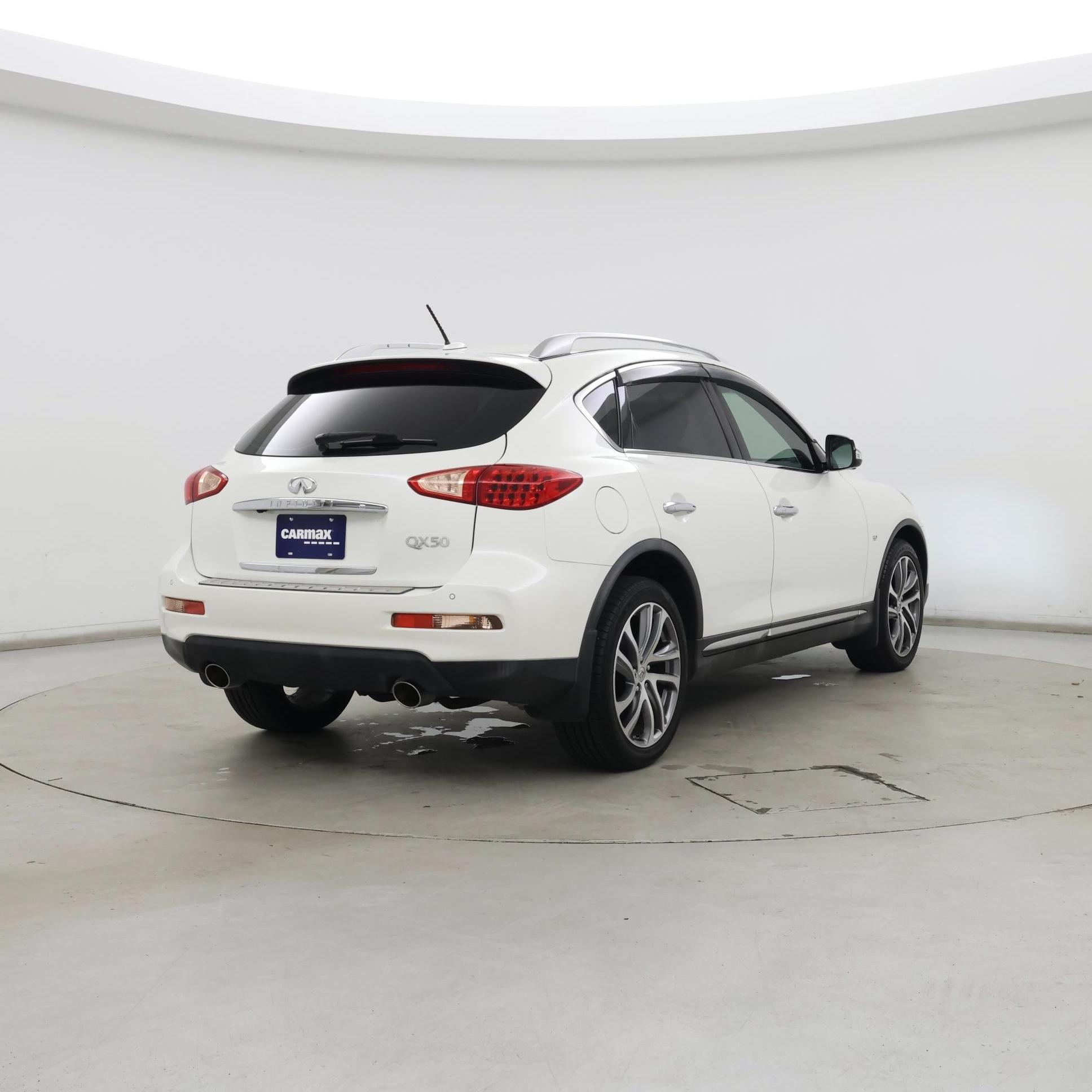 Thumbnail: 2016 INFINITI QX50 - 8