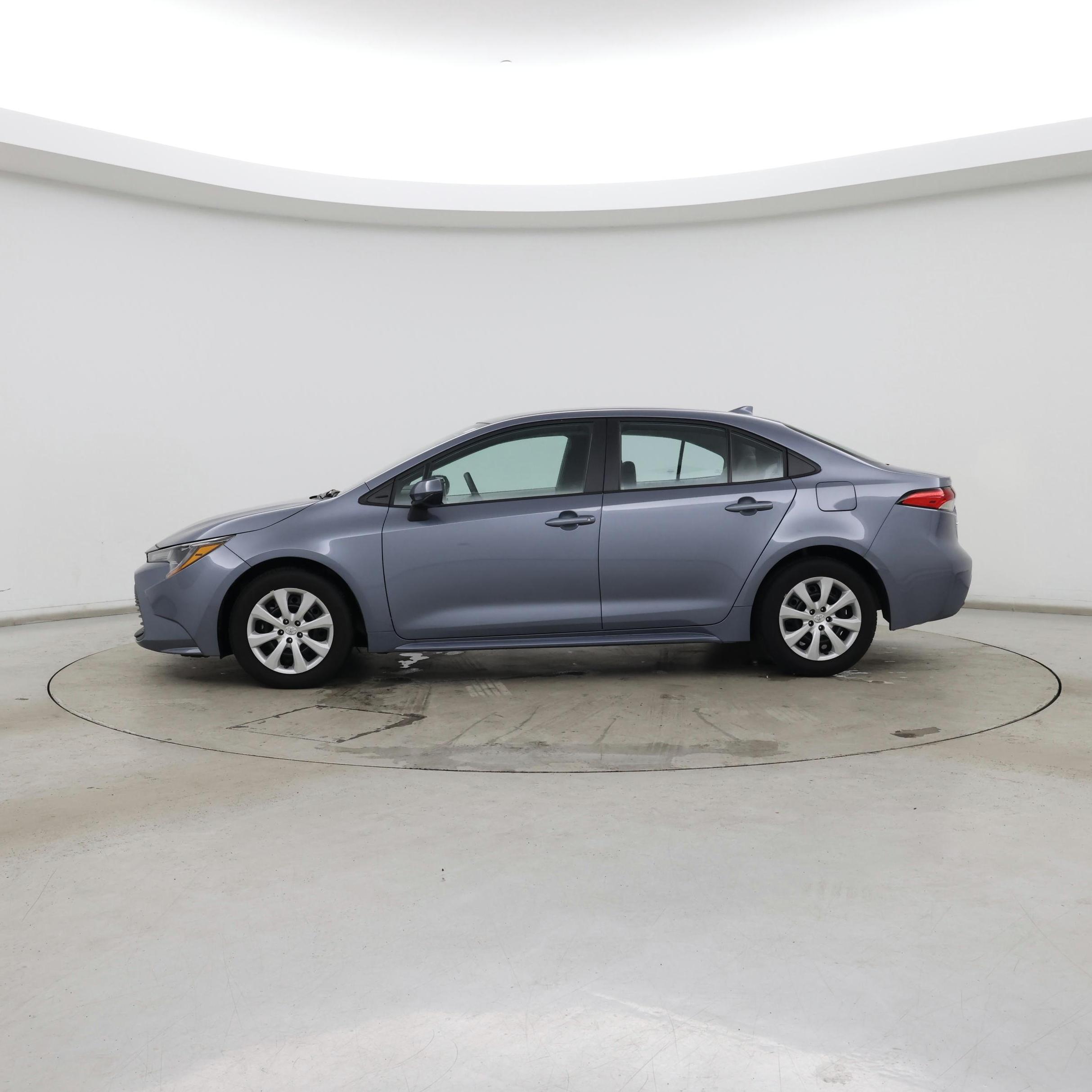 Thumbnail: 2024 Toyota Corolla - 3