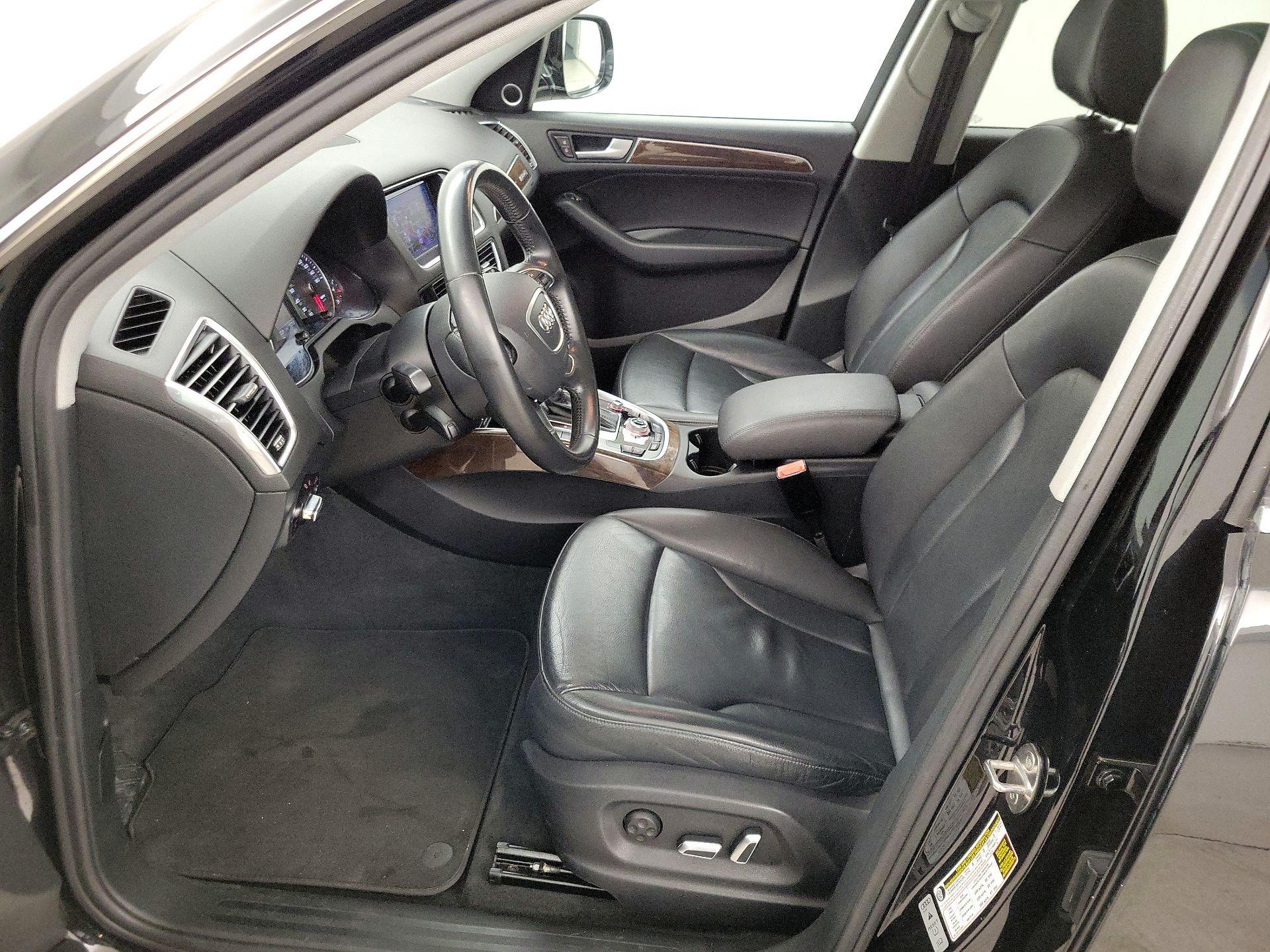 Thumbnail: 2016 Audi Q5 - 11