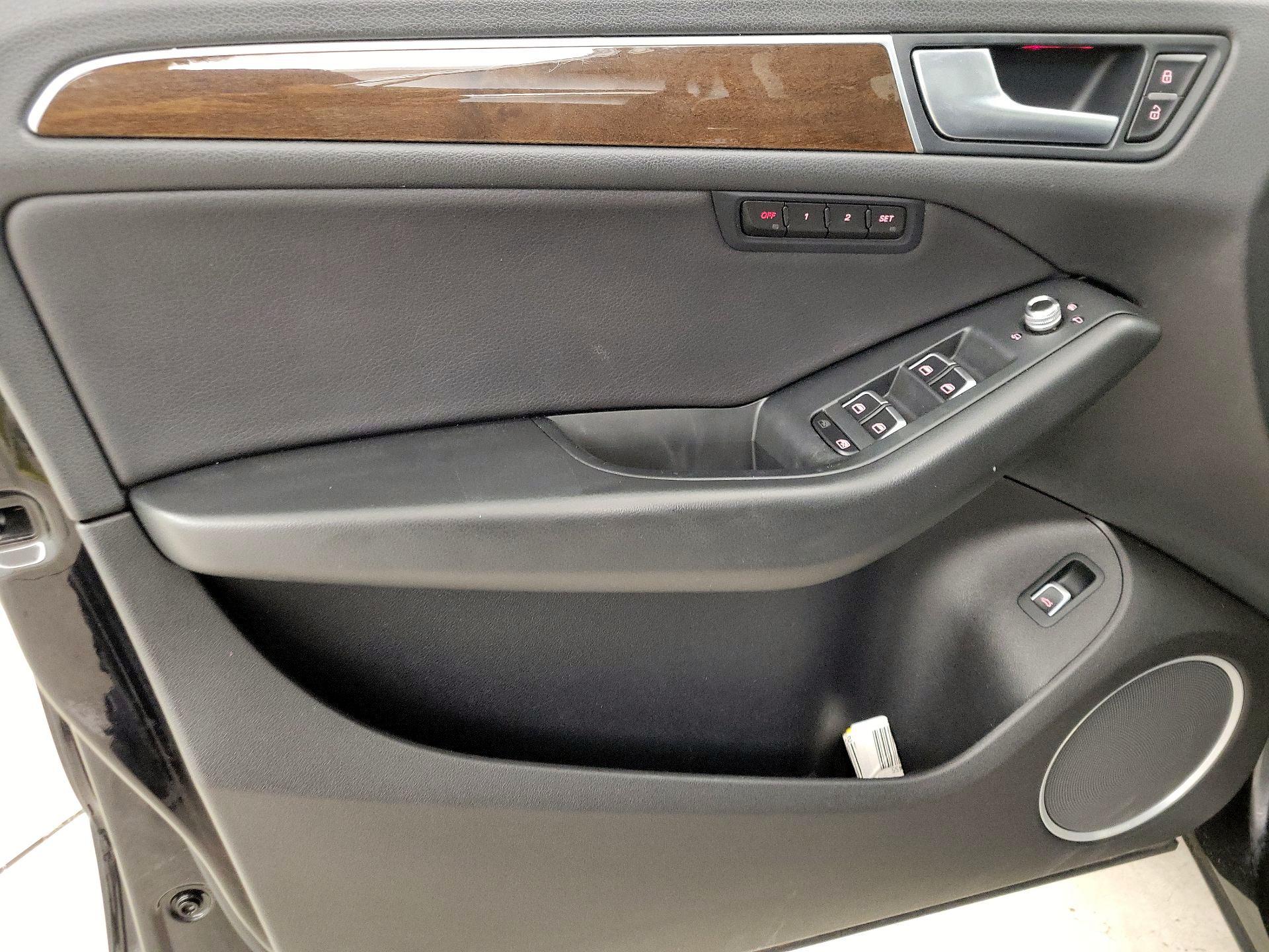 Thumbnail: 2016 Audi Q5 - 12