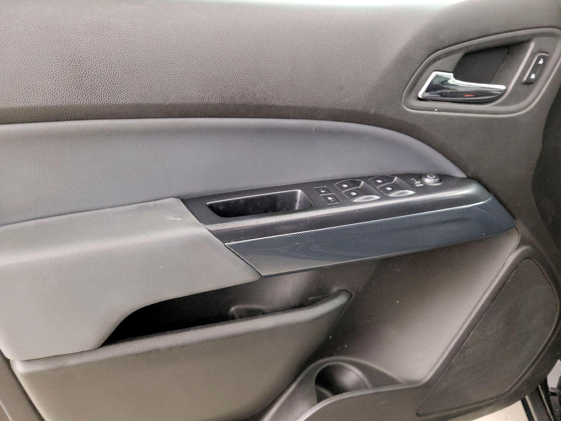 Thumbnail: 2016 Chevrolet Colorado - 12