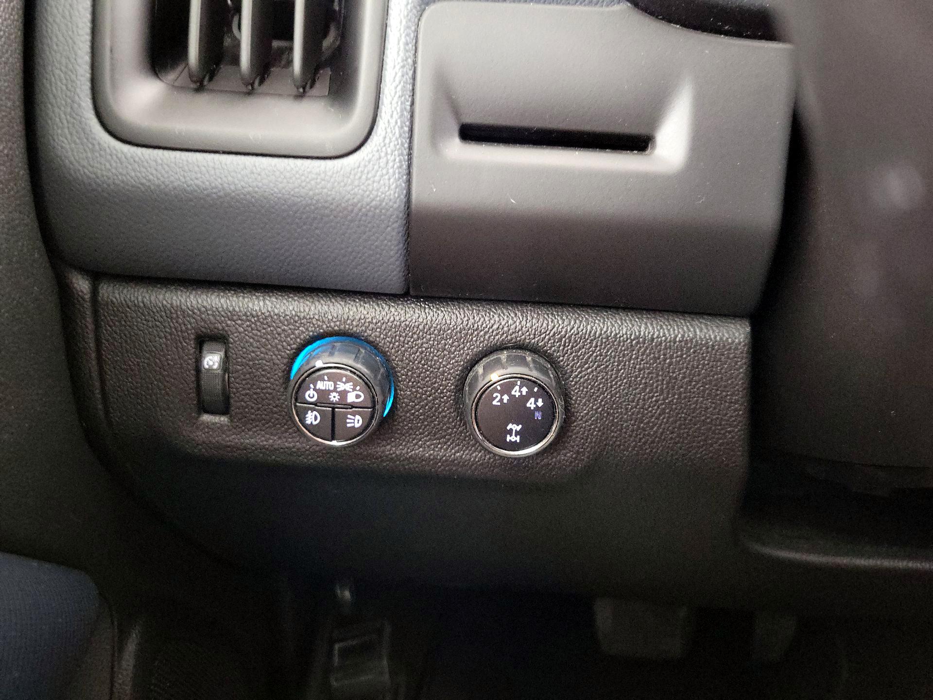 Thumbnail: 2016 Chevrolet Colorado - 13
