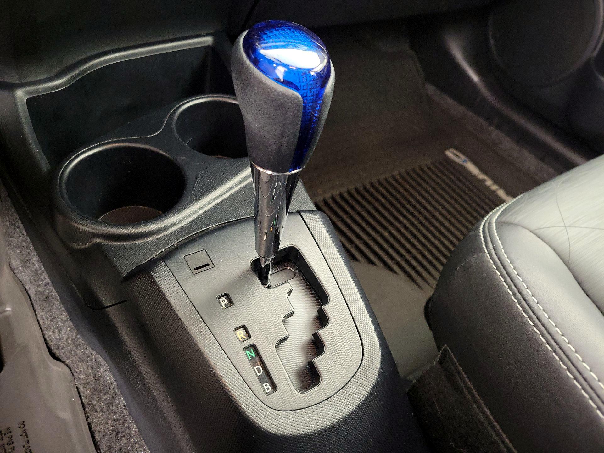 Thumbnail: 2017 Toyota Prius c - 17