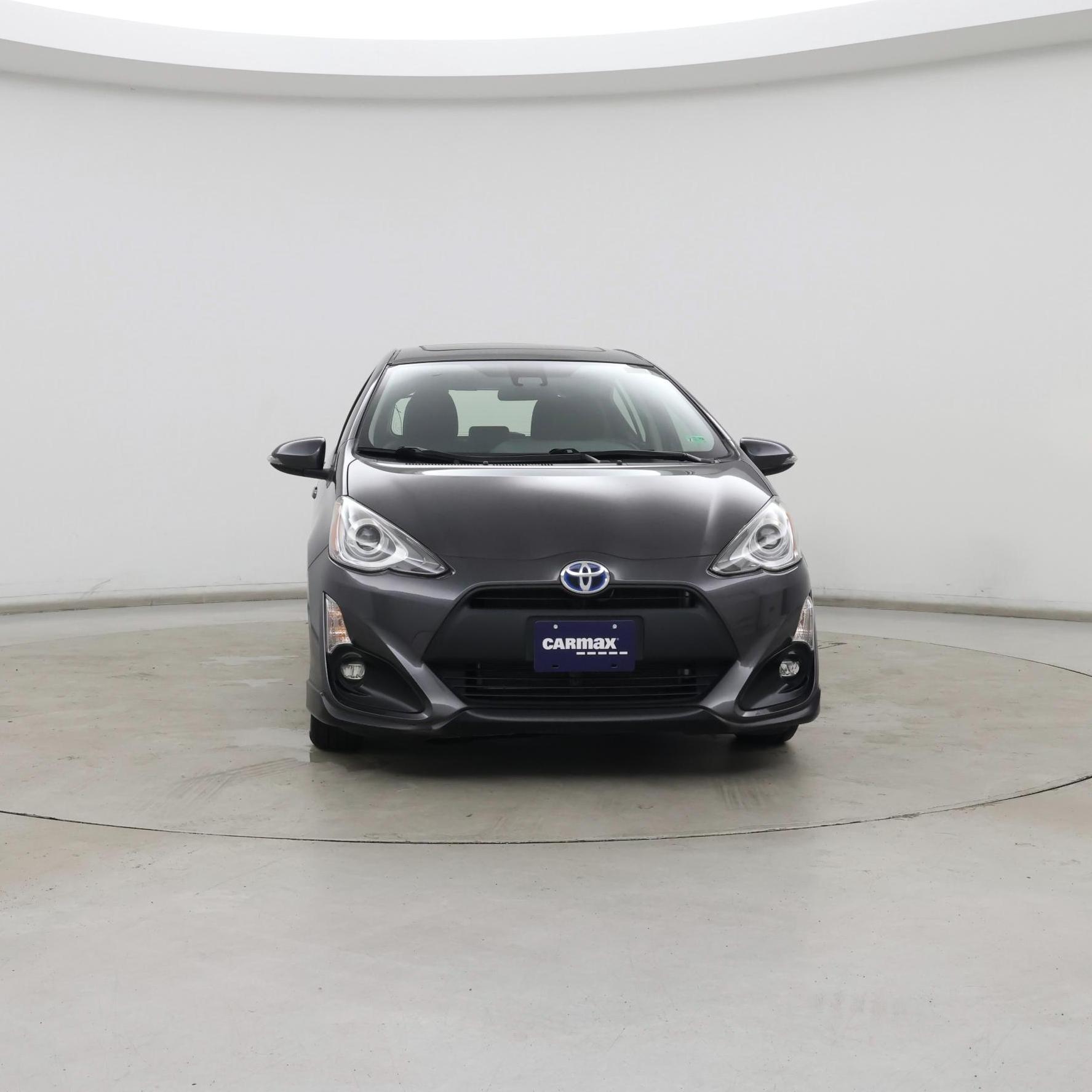 Thumbnail: 2017 Toyota Prius c - 5