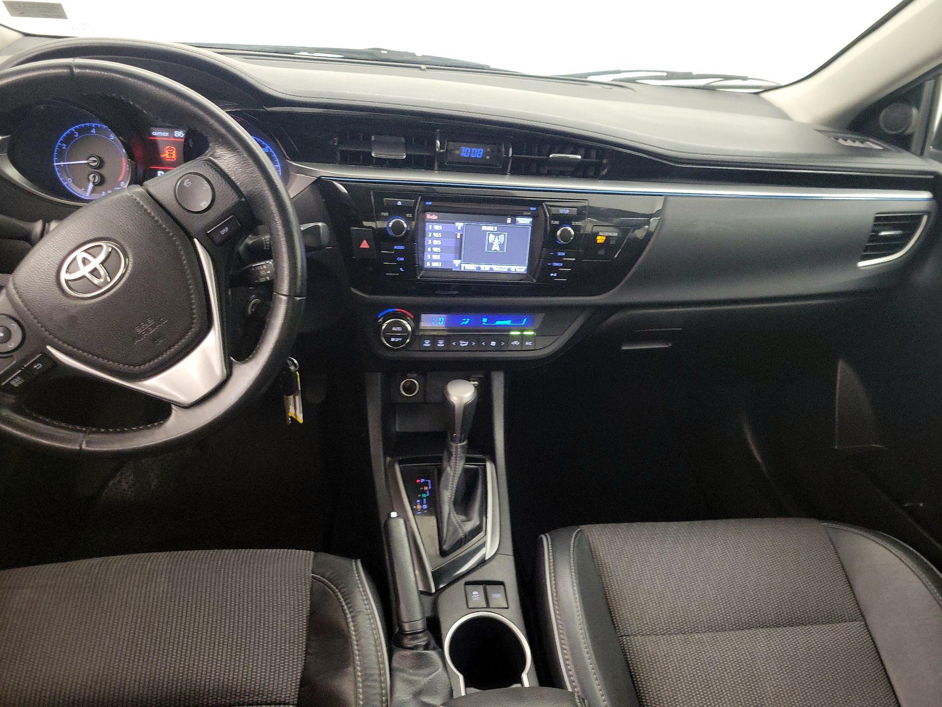 Thumbnail: 2015 Toyota Corolla - 9