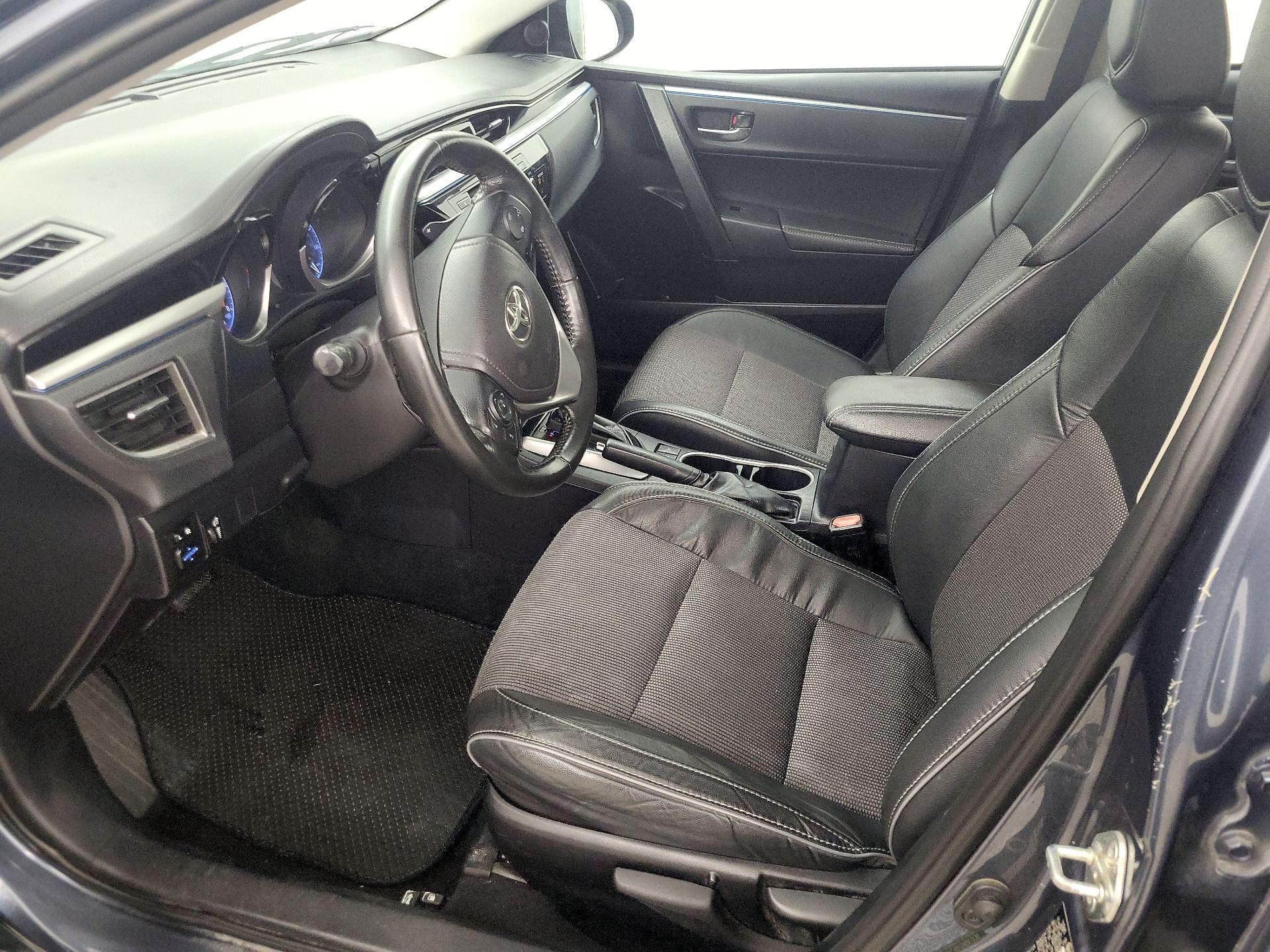Thumbnail: 2015 Toyota Corolla - 11
