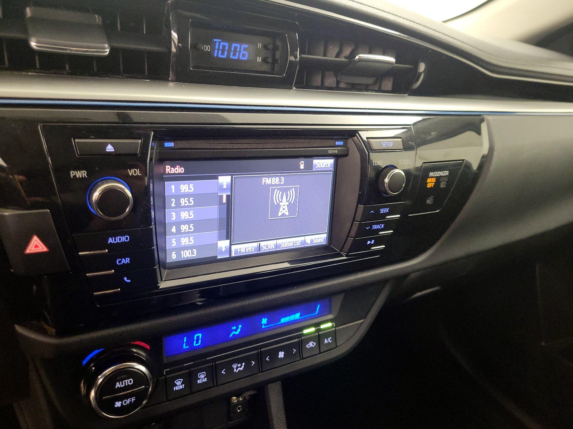 Thumbnail: 2015 Toyota Corolla - 15