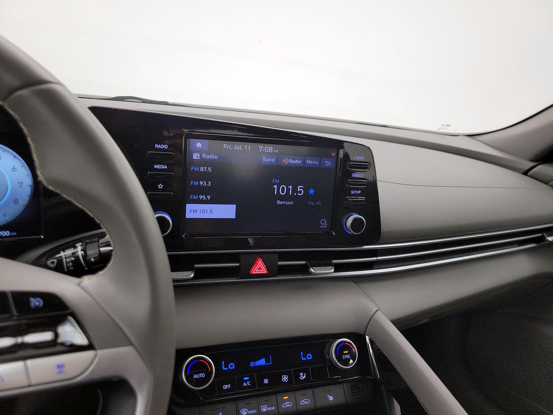 Thumbnail: 2022 Hyundai Elantra - 15